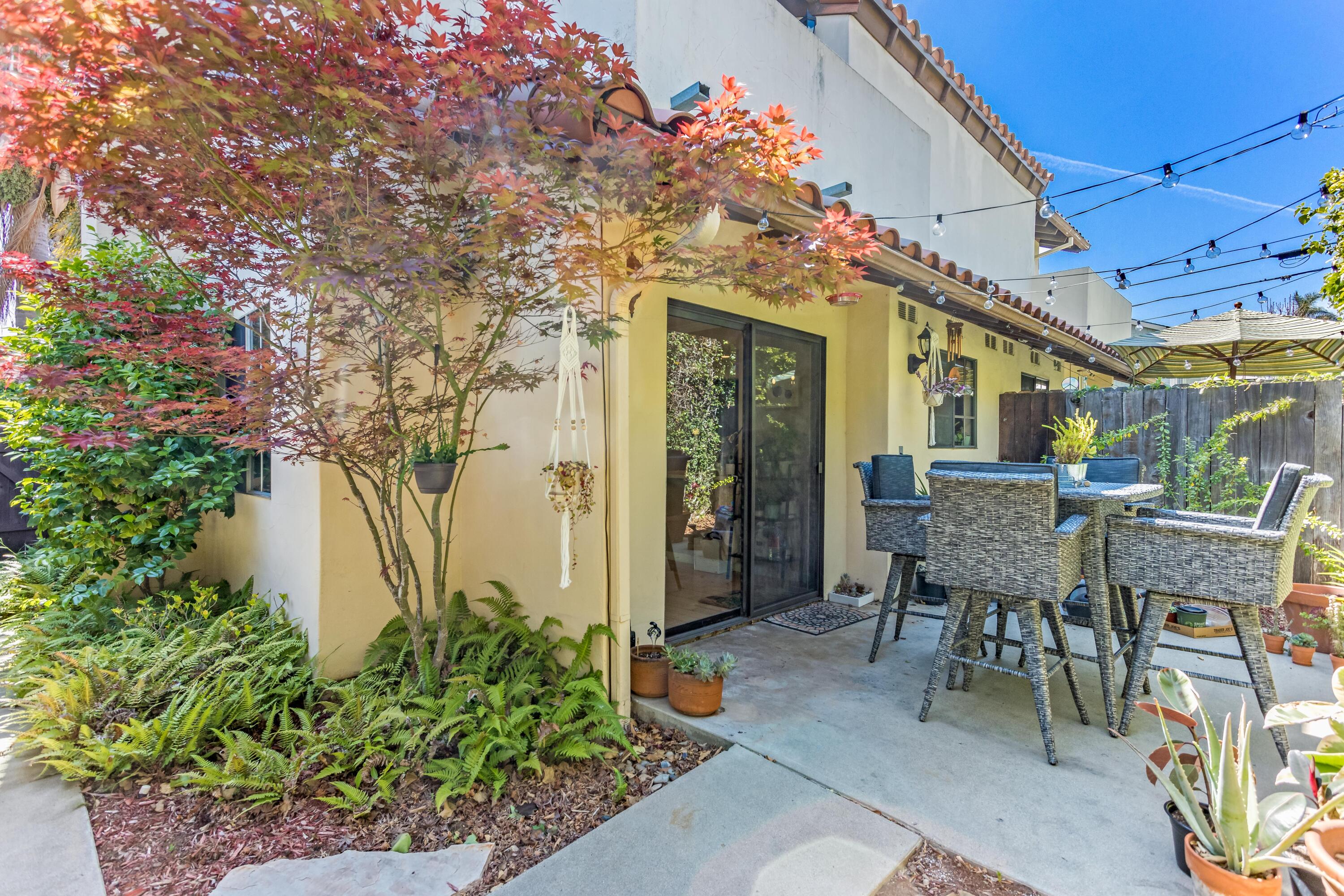 1816 De La Vina St Unit: 4