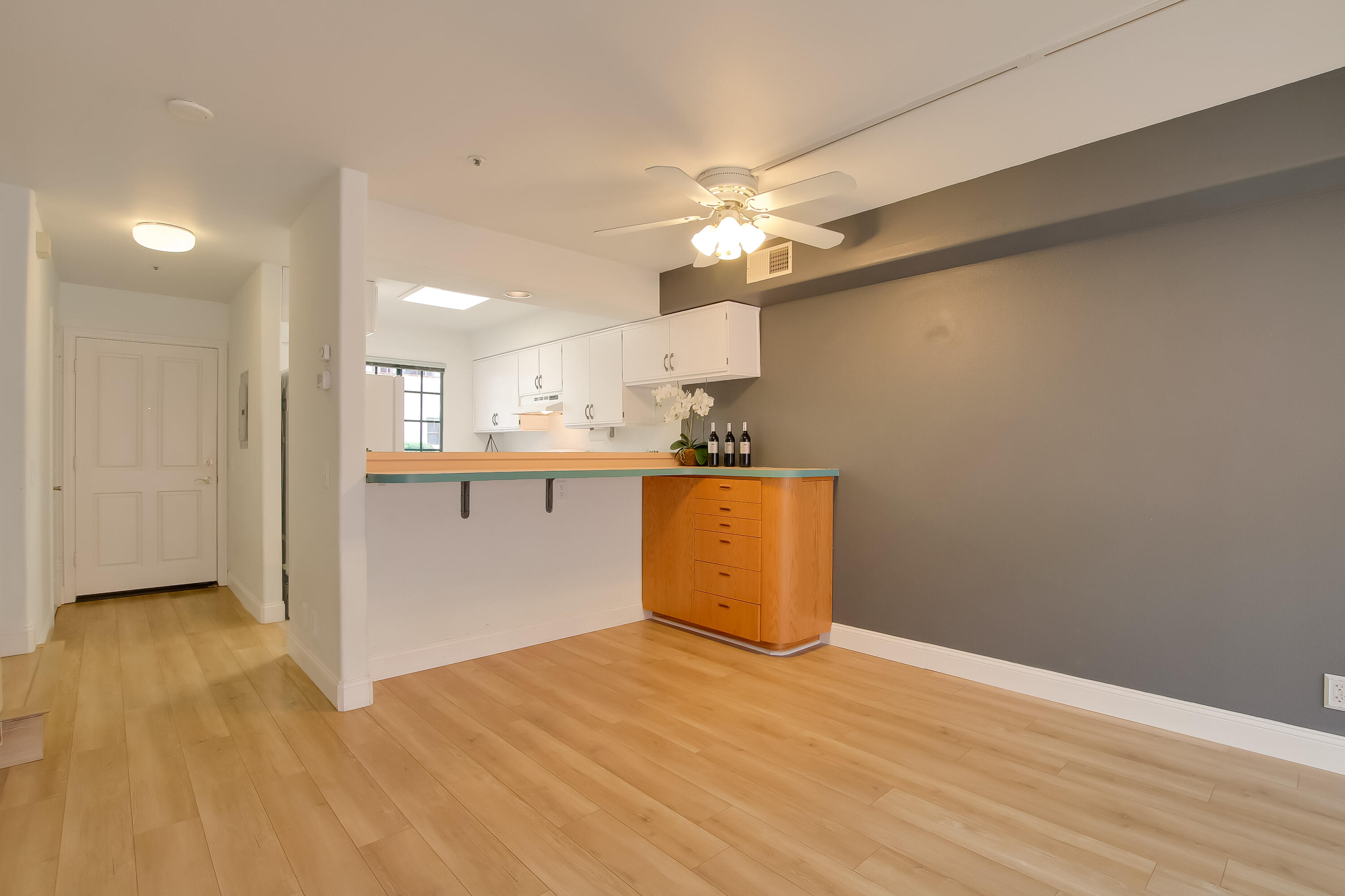 4297 Carpinteria Ave Unit: 18