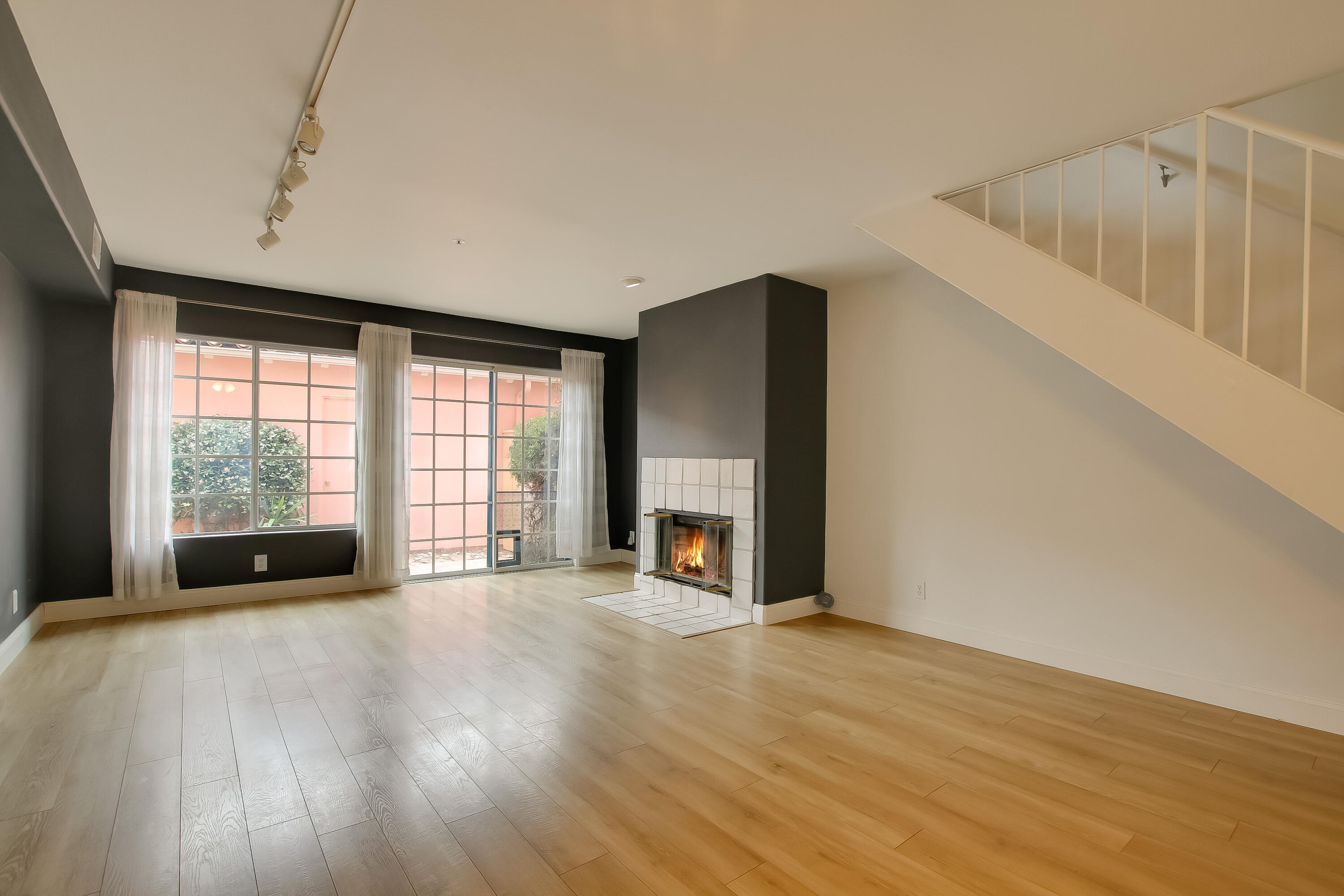 4297 Carpinteria Ave Unit: 18