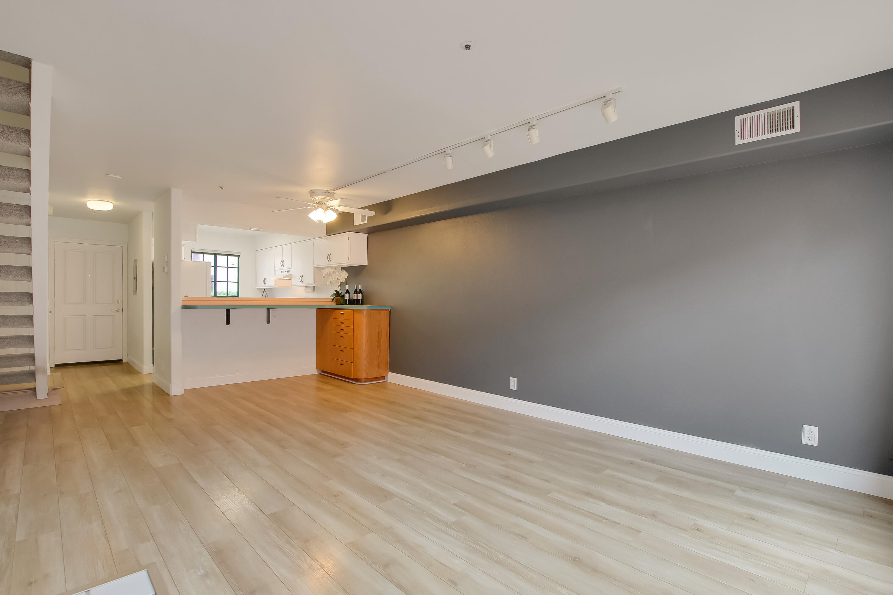 4297 Carpinteria Ave Unit: 18