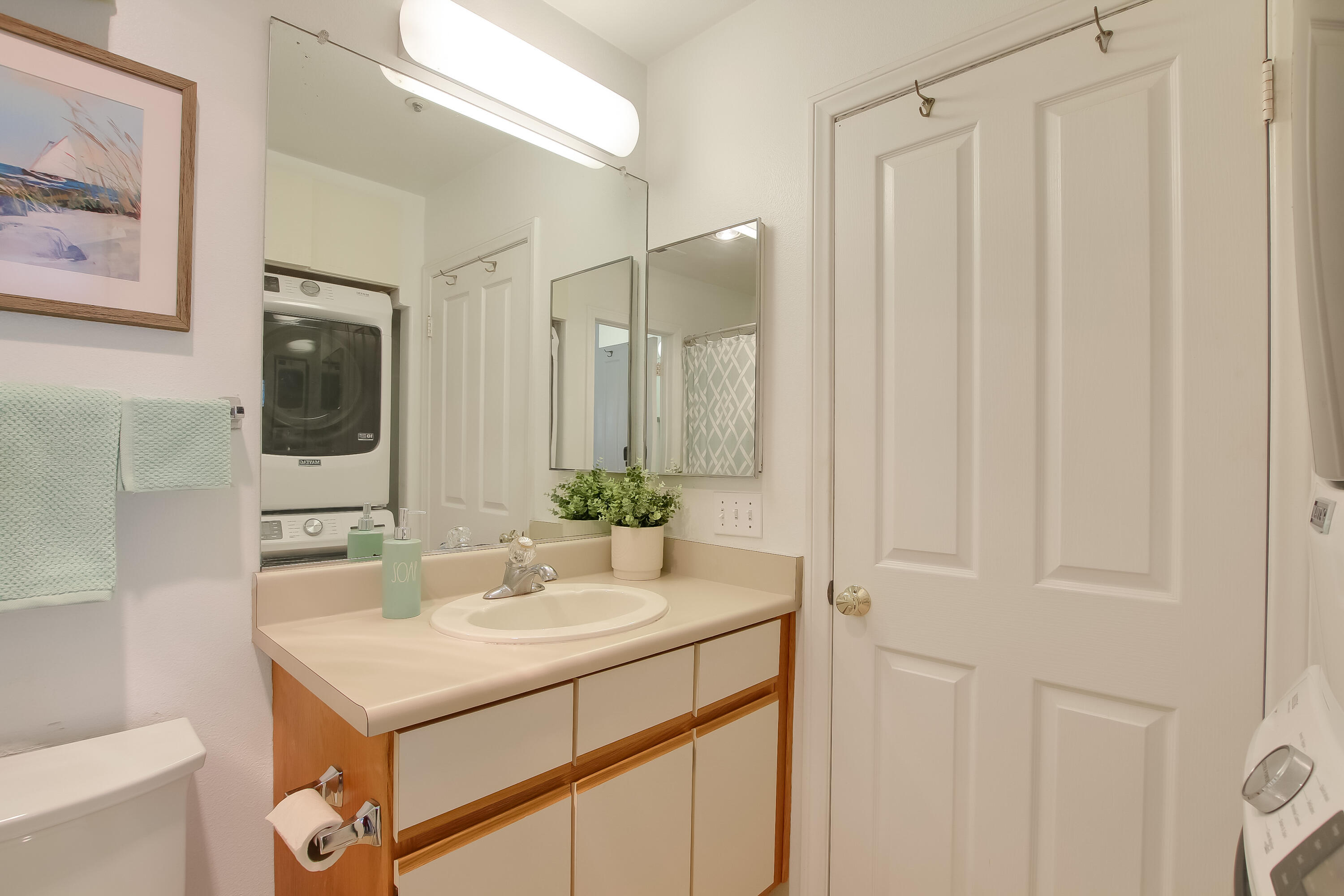 4297 Carpinteria Ave Unit: 18