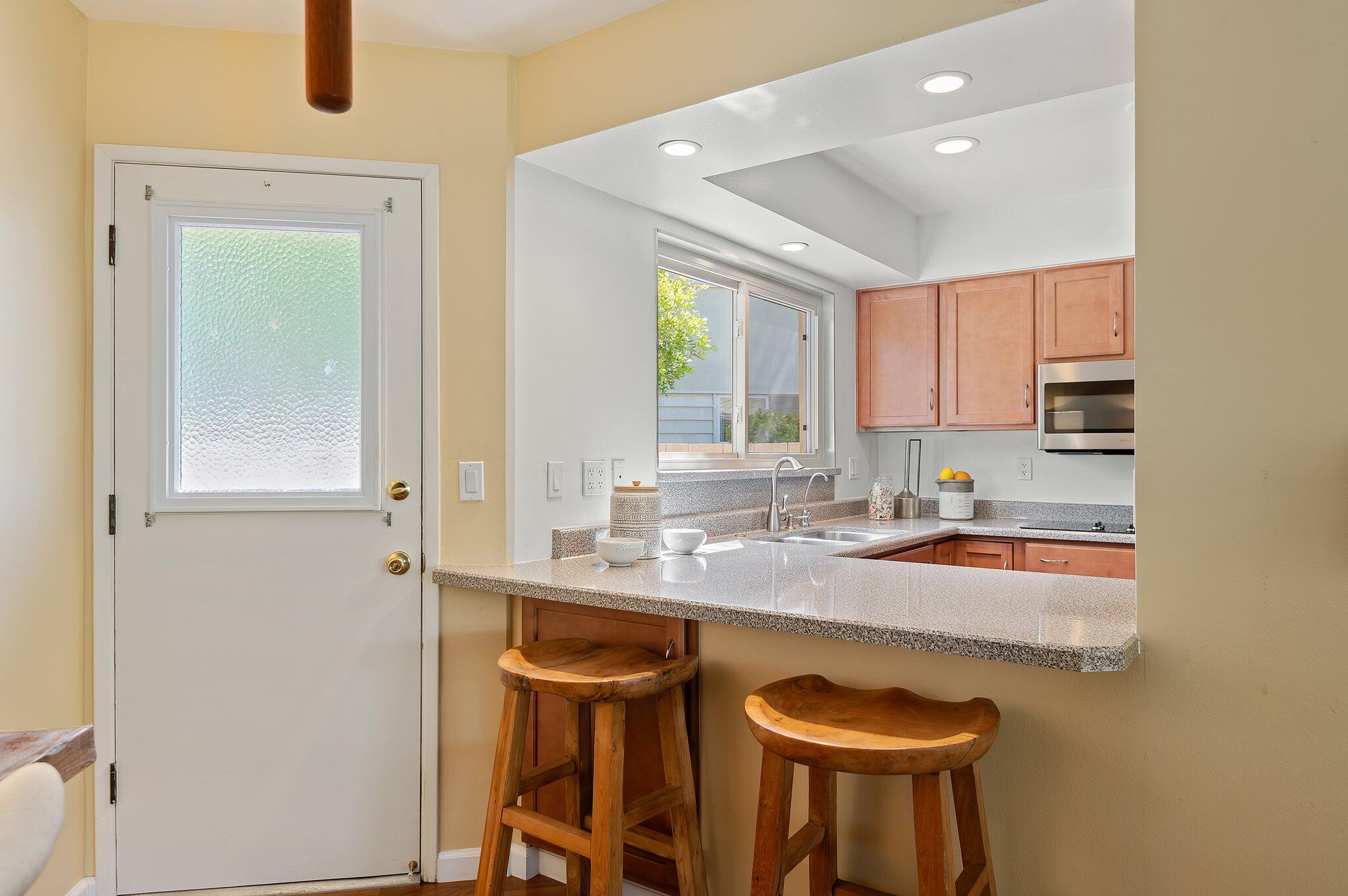 329 Moreton Bay Ln Unit: 1
