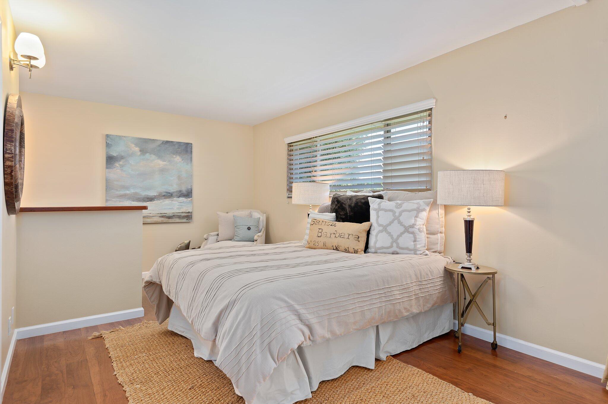 329 Moreton Bay Ln Unit: 1