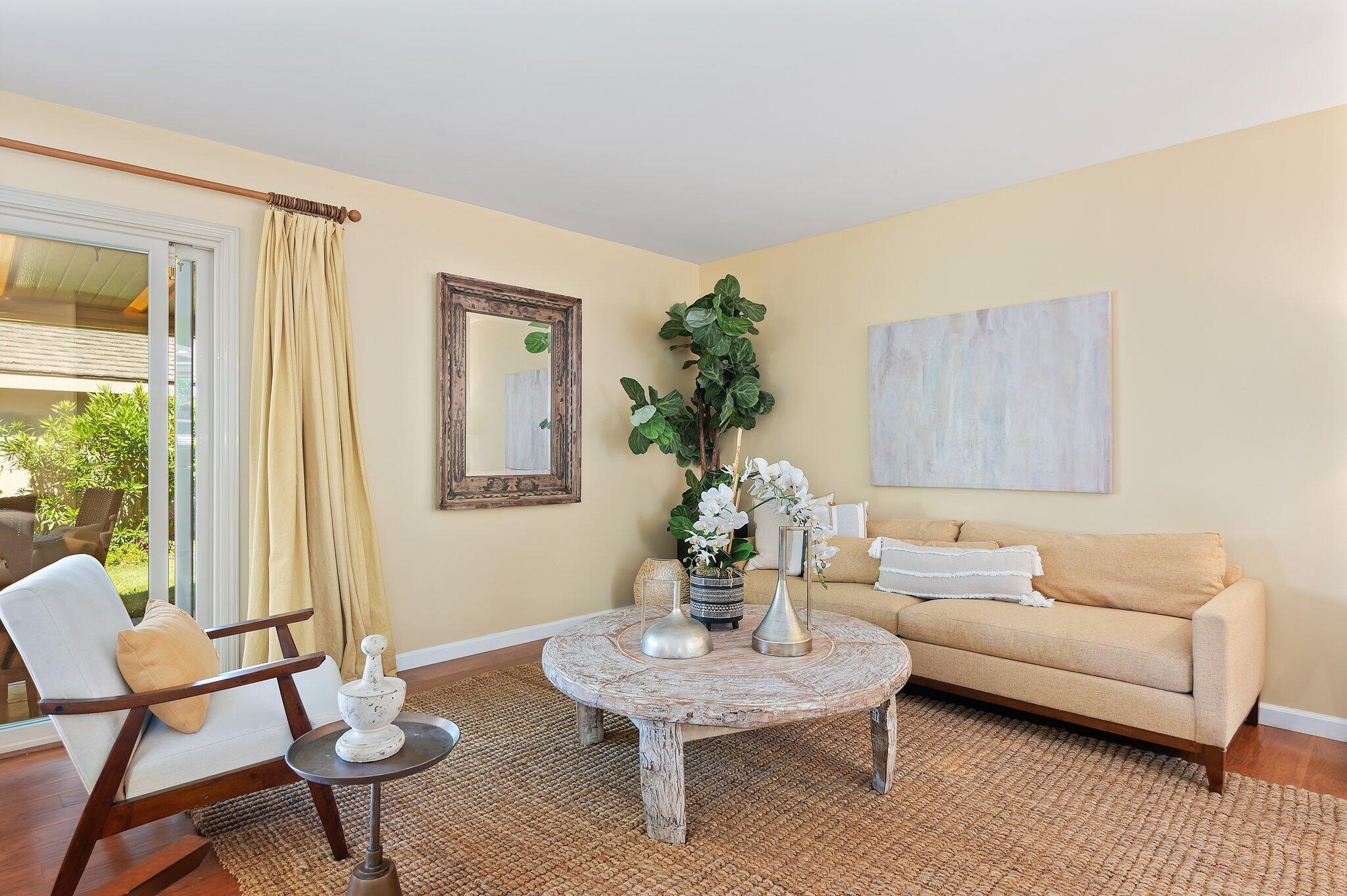 329 Moreton Bay Ln Unit: 1
