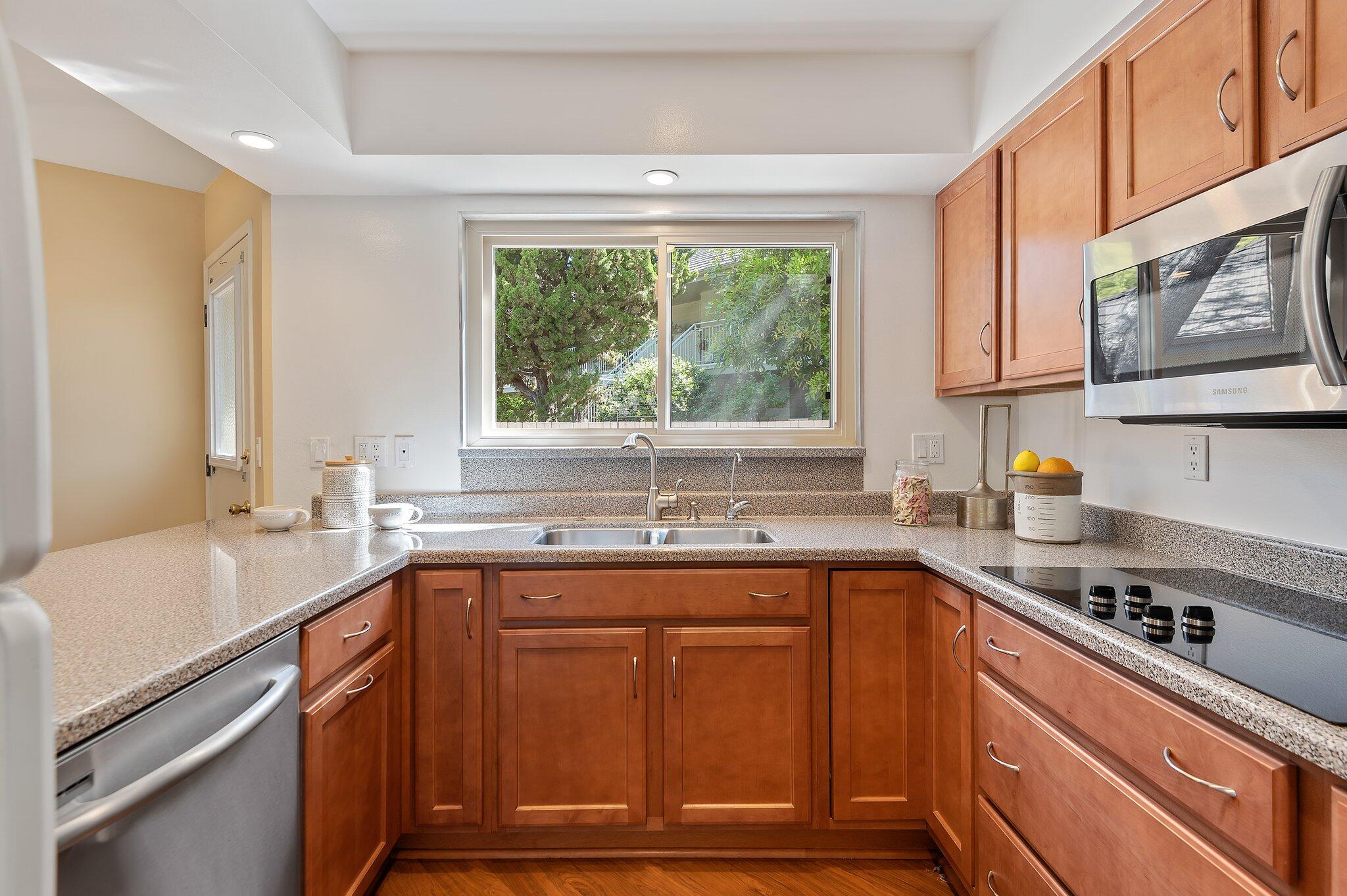 329 Moreton Bay Ln Unit: 1