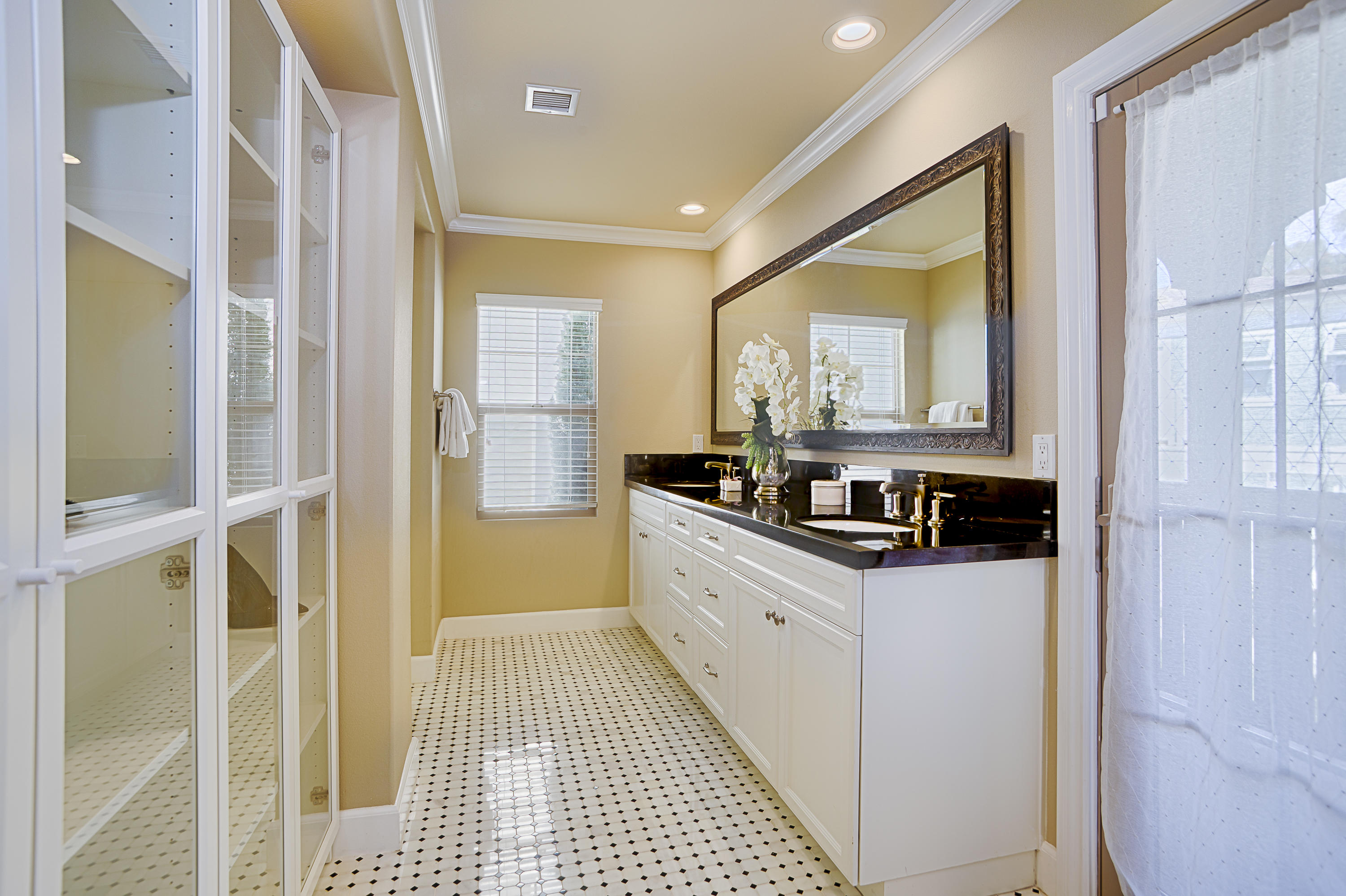 7963 Whimbrel Ln