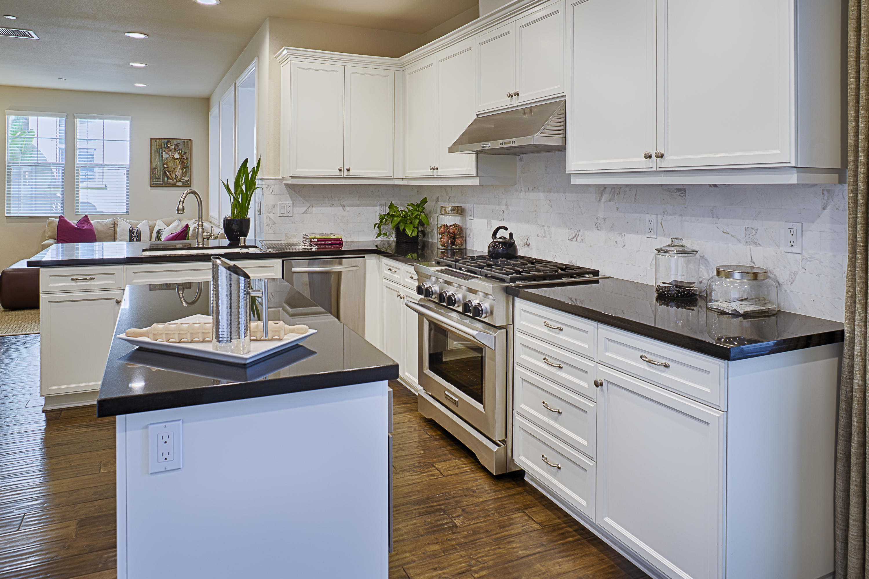 7963 Whimbrel Ln
