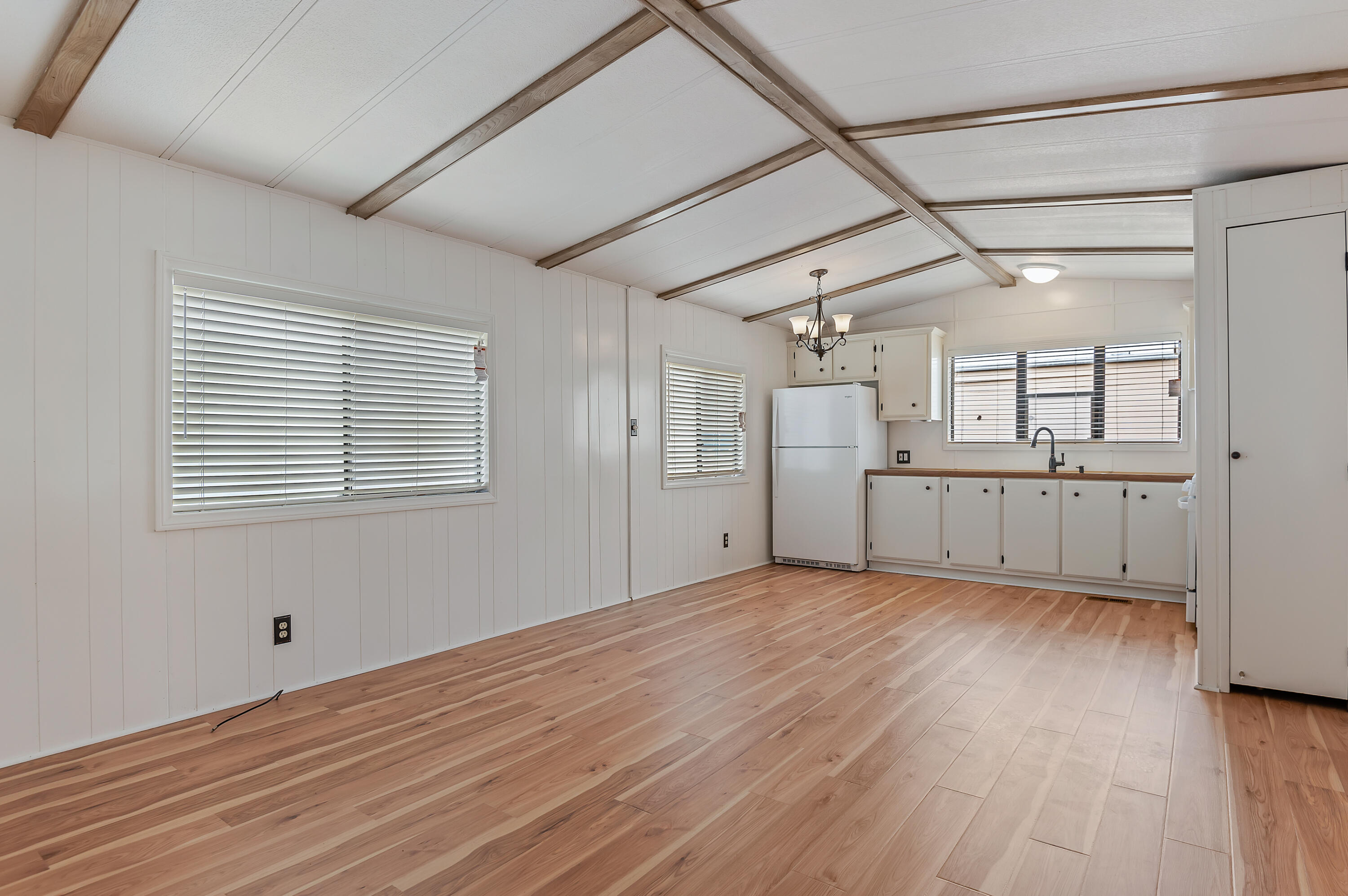 520 Pine St. Unit: 76