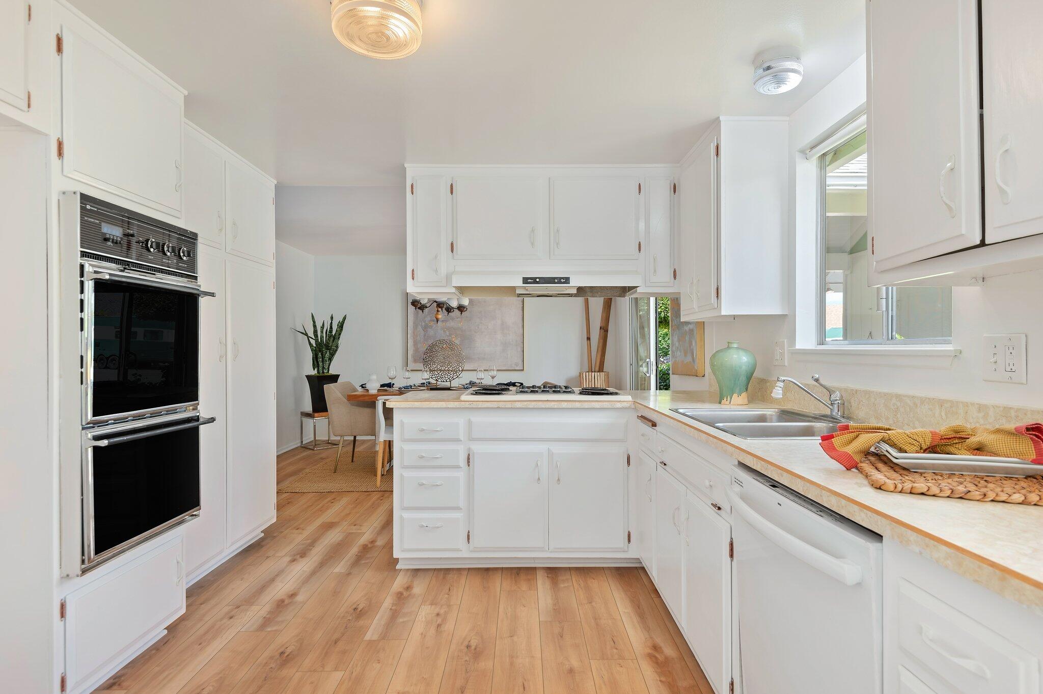 5692 Encina Road