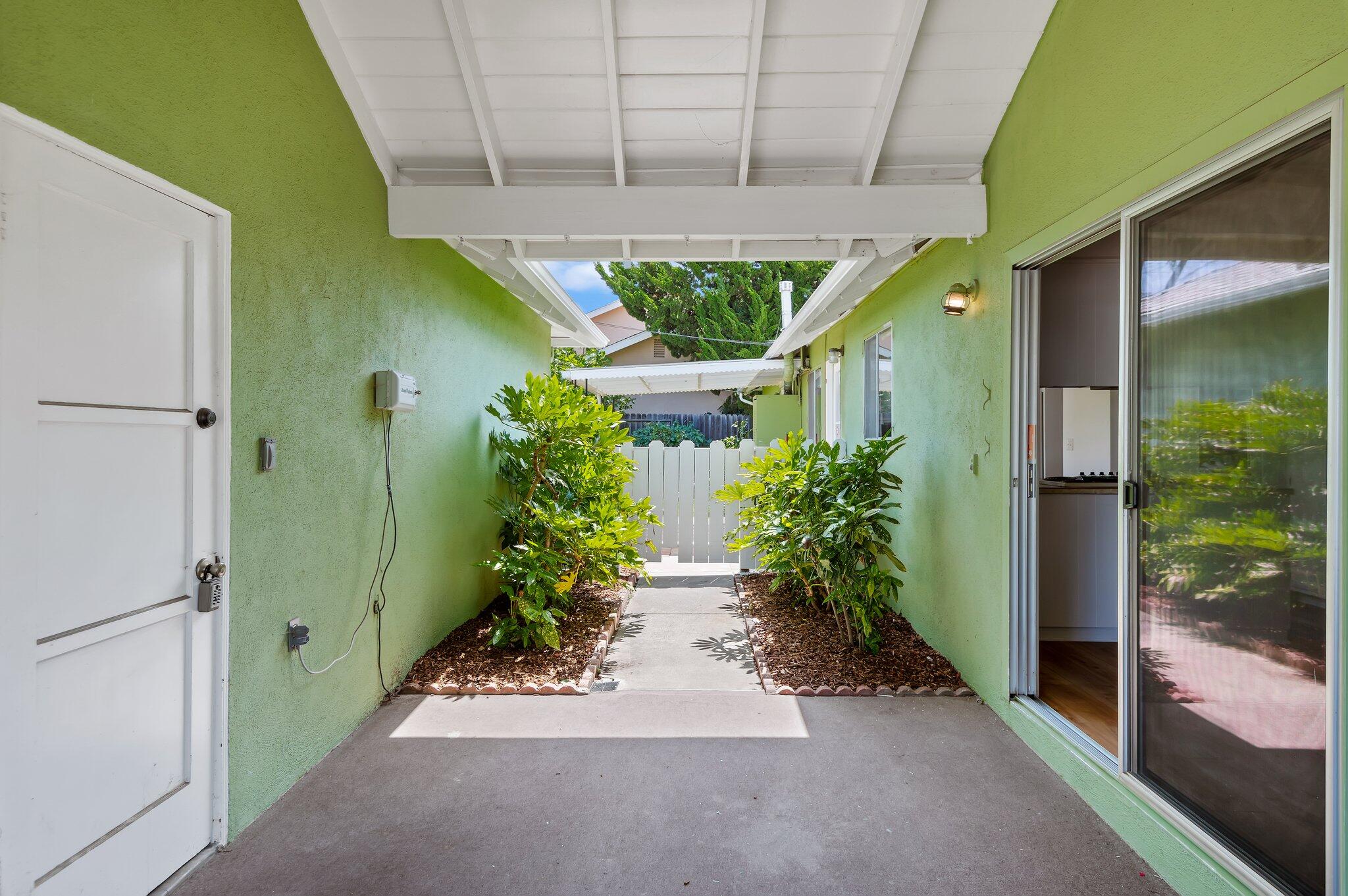 5692 Encina Road
