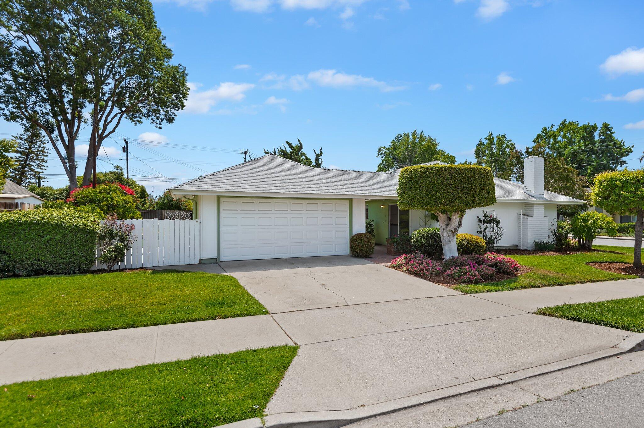 5692 Encina Road