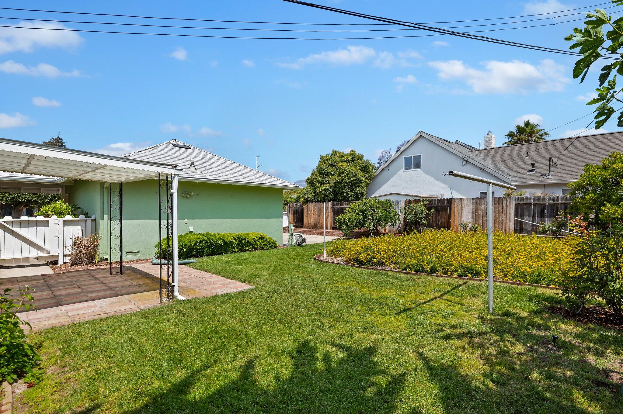5692 Encina Road