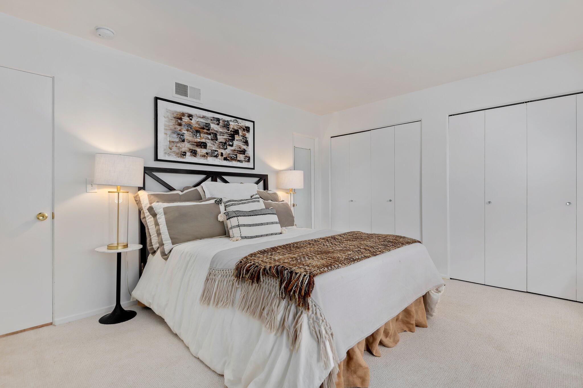 5692 Encina Road