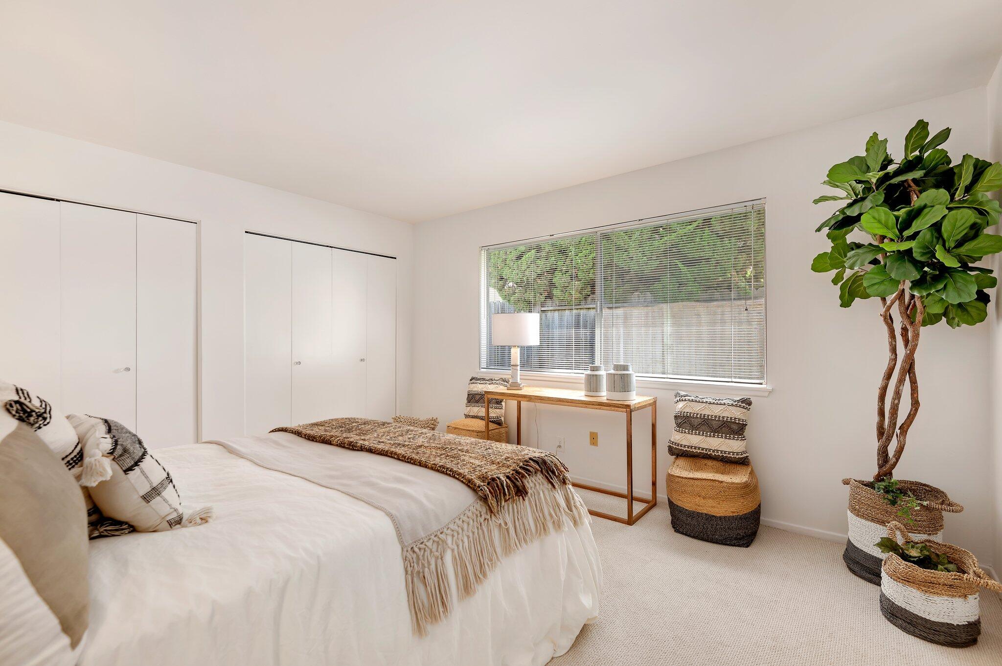 5692 Encina Road