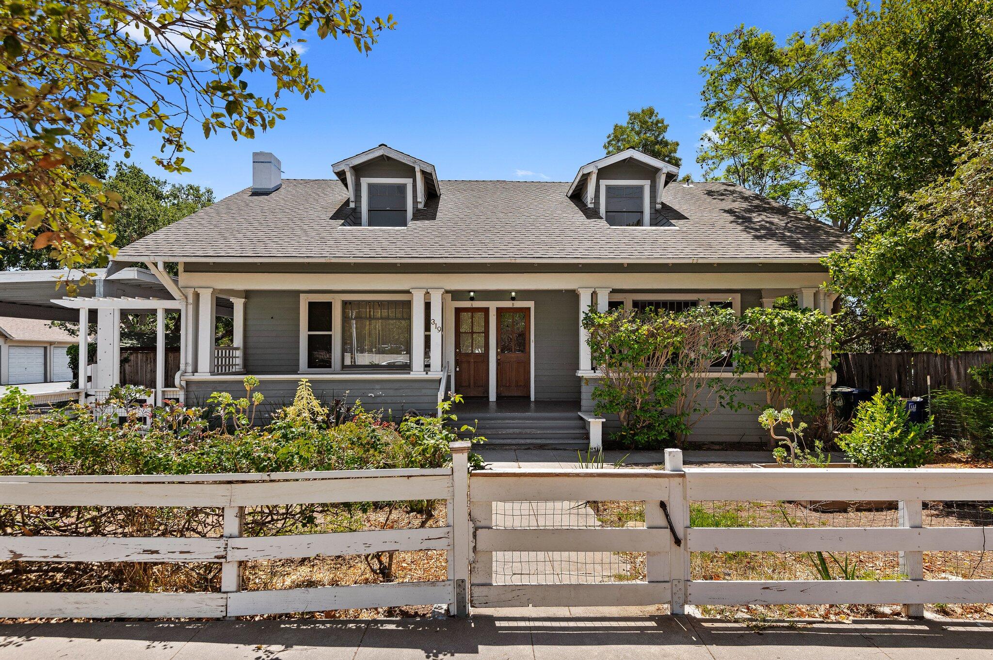 319 W Los Olivos St