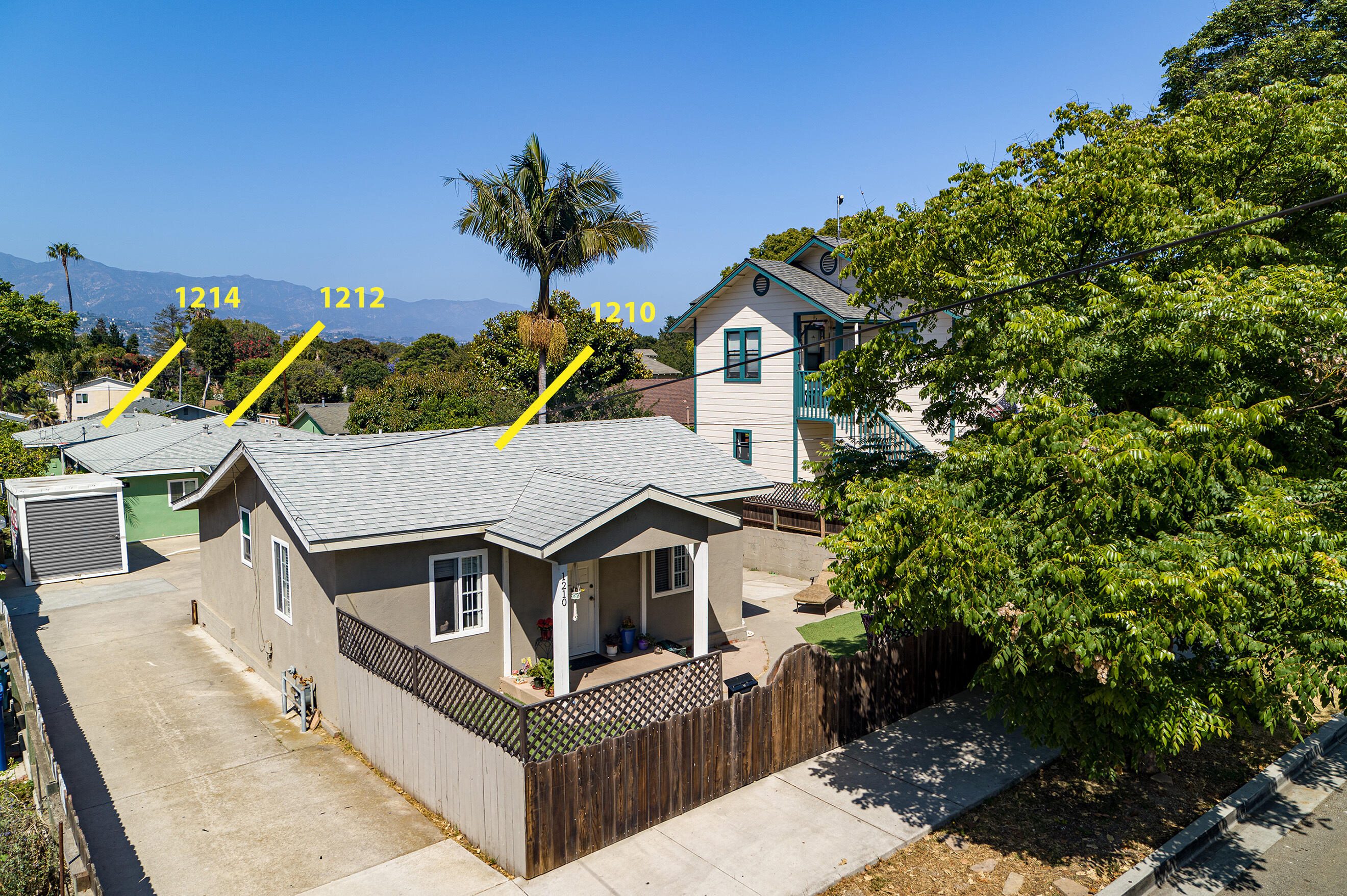 1210 Gillespie St