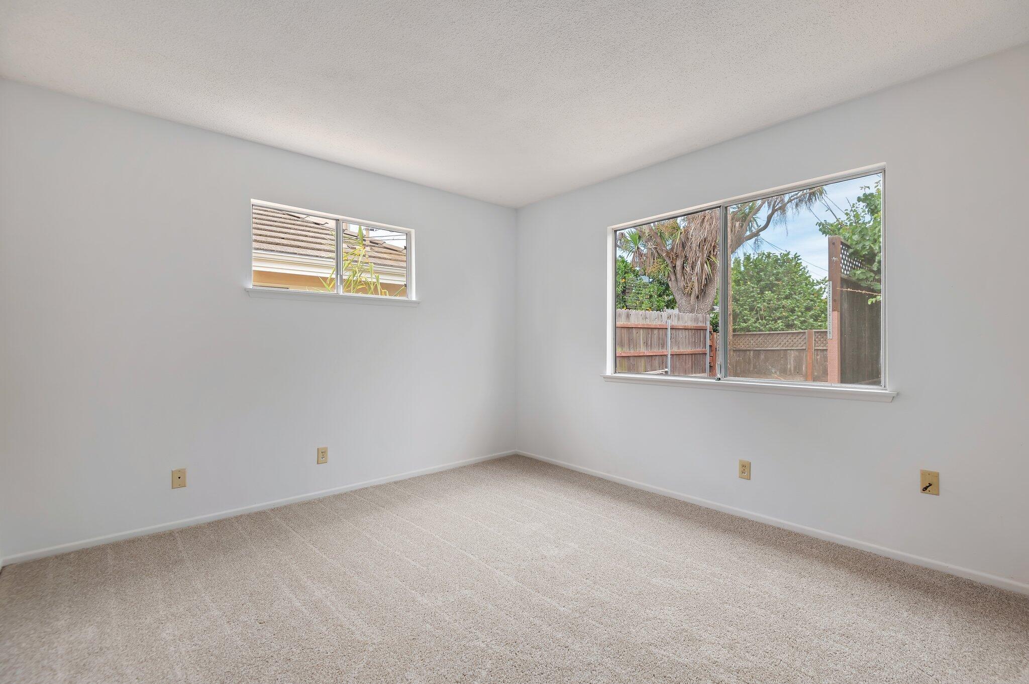 107 Walnut Ln