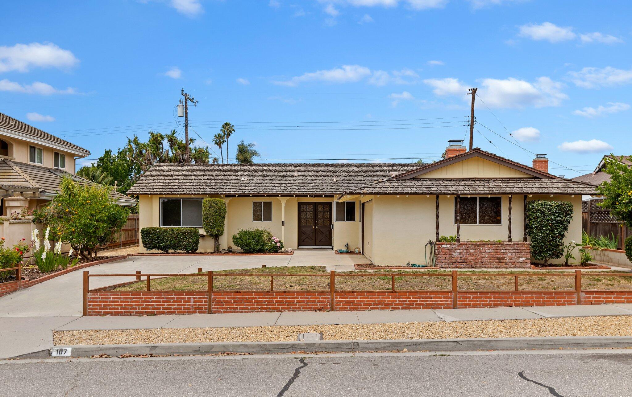 107 Walnut Ln