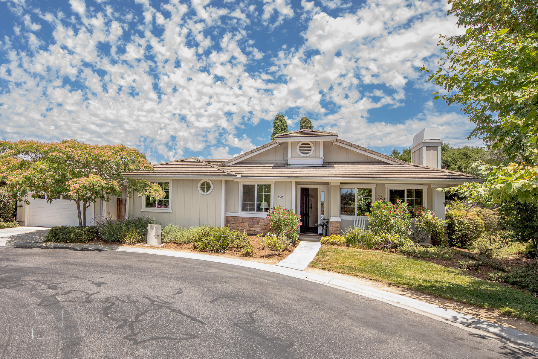 5300 Orchard Park Ln