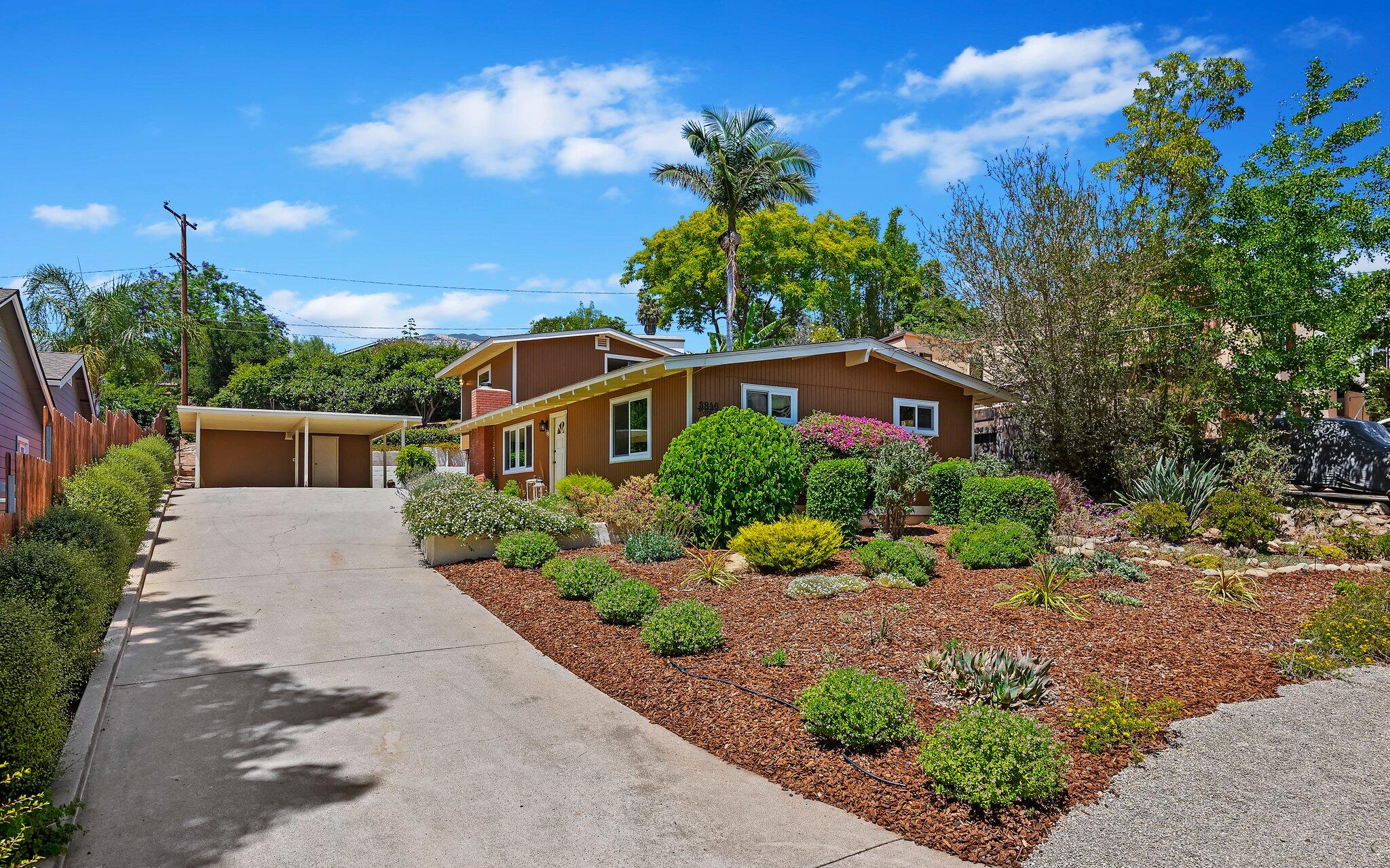 3846 Center Ave