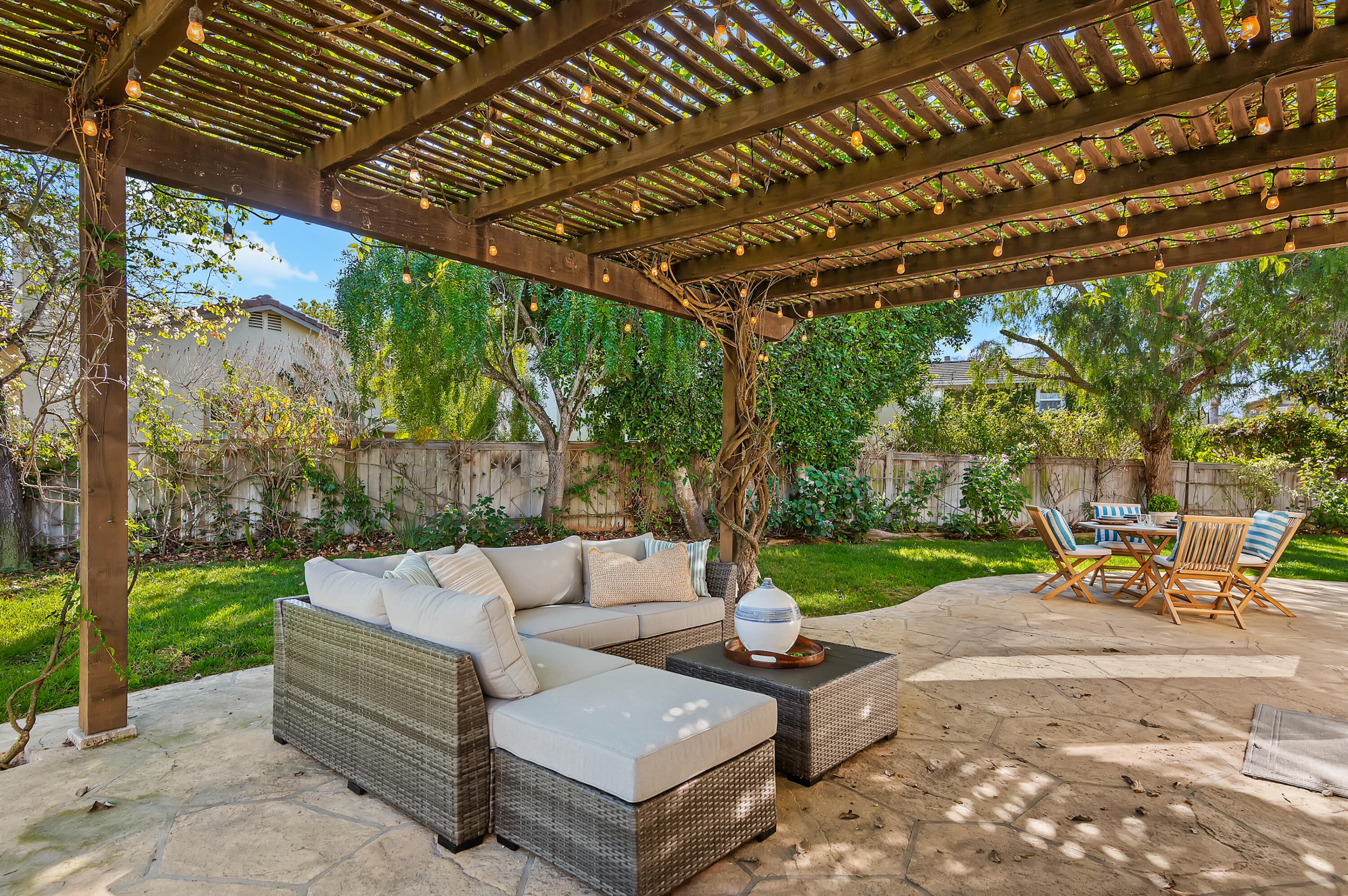 6815 Shadowbrook Dr