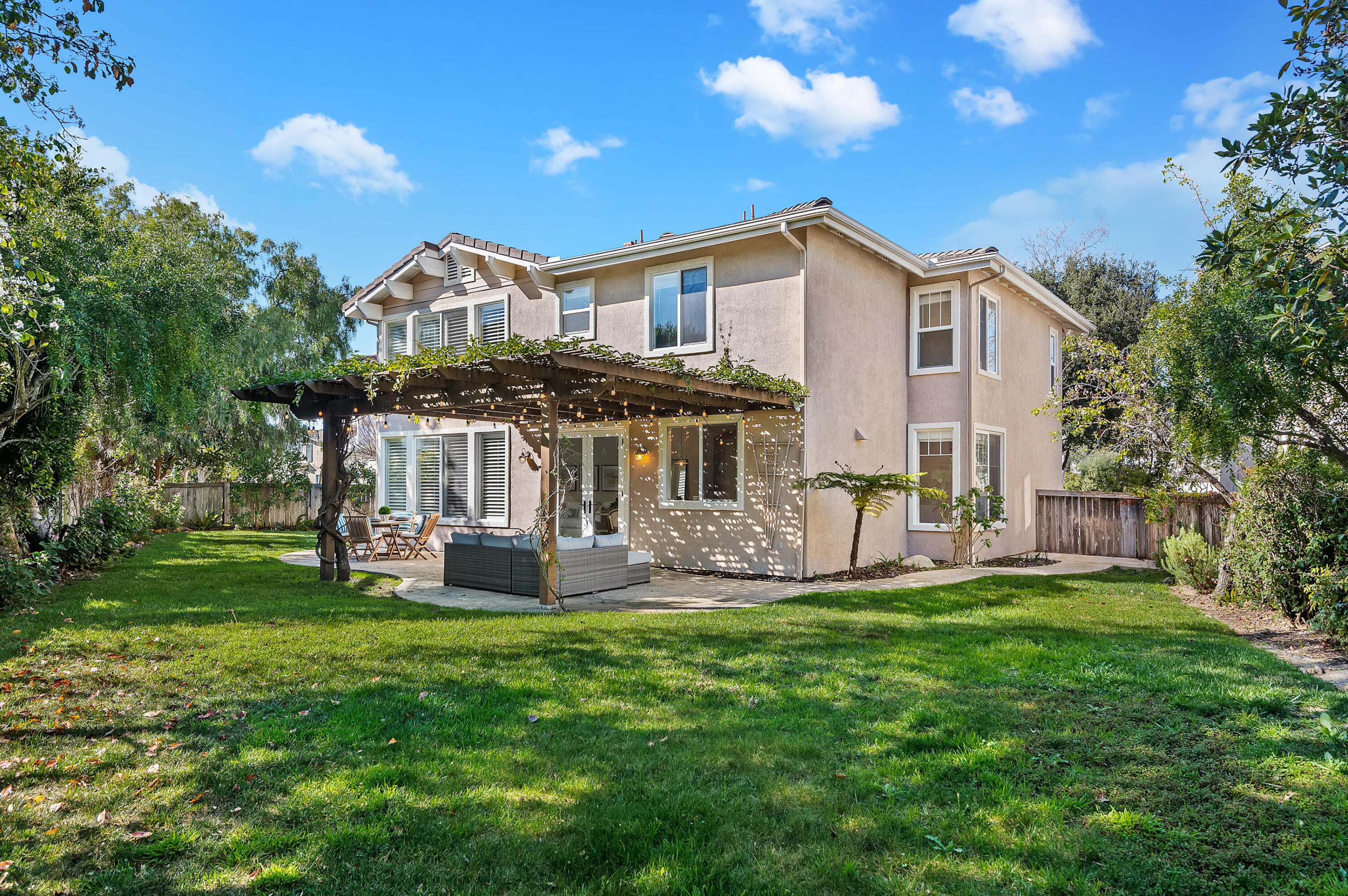 6815 Shadowbrook Dr