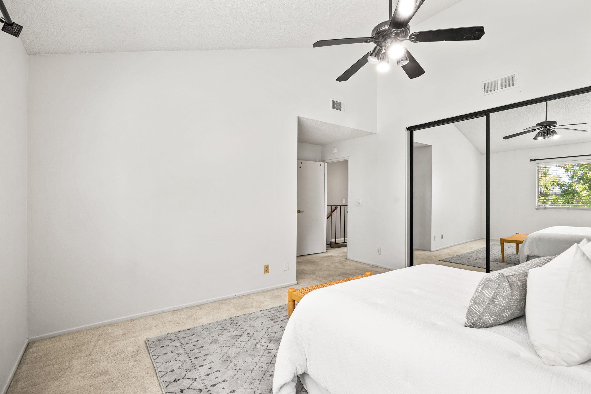 689 County Square Dr Unit: 31