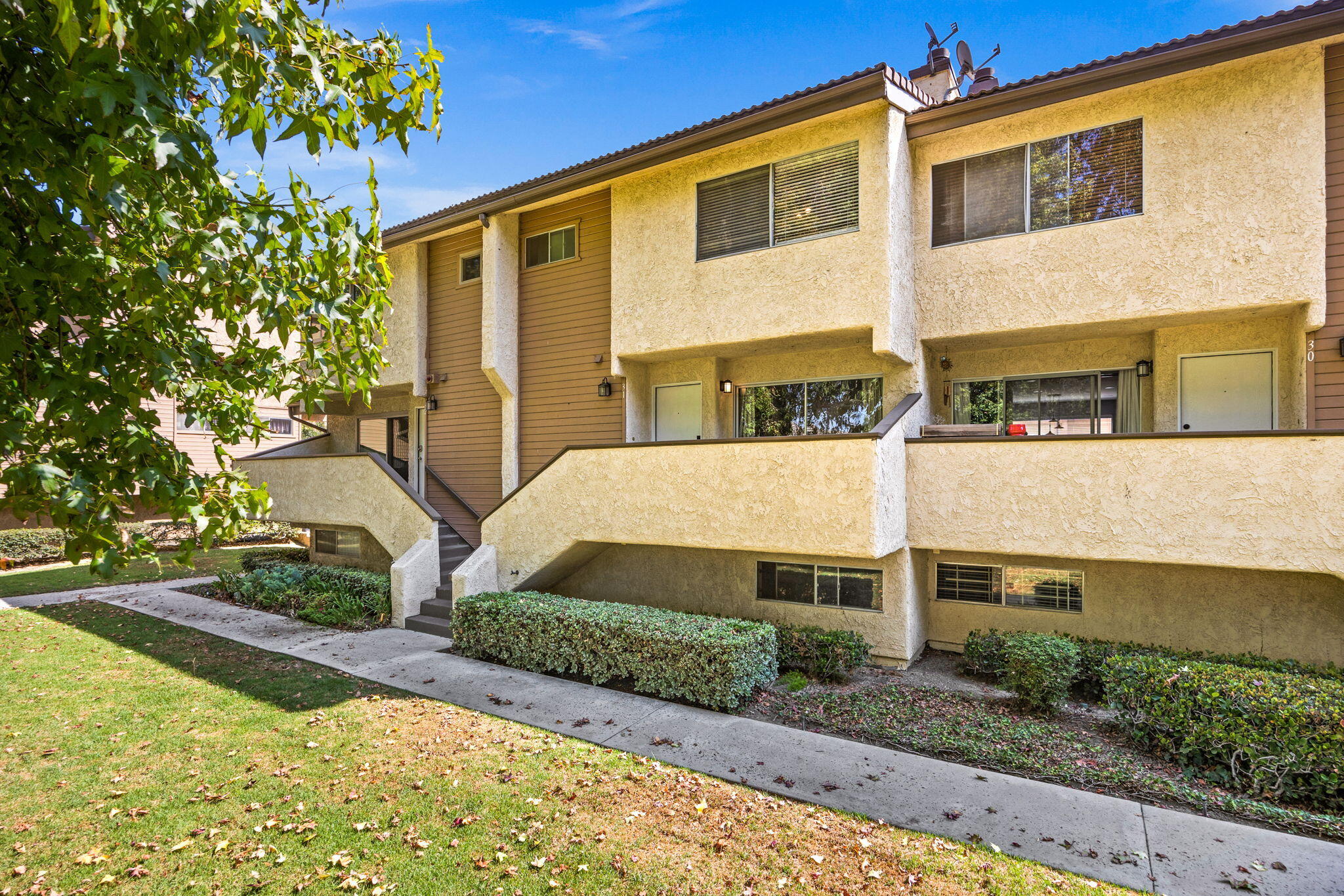 689 County Square Dr Unit: 31