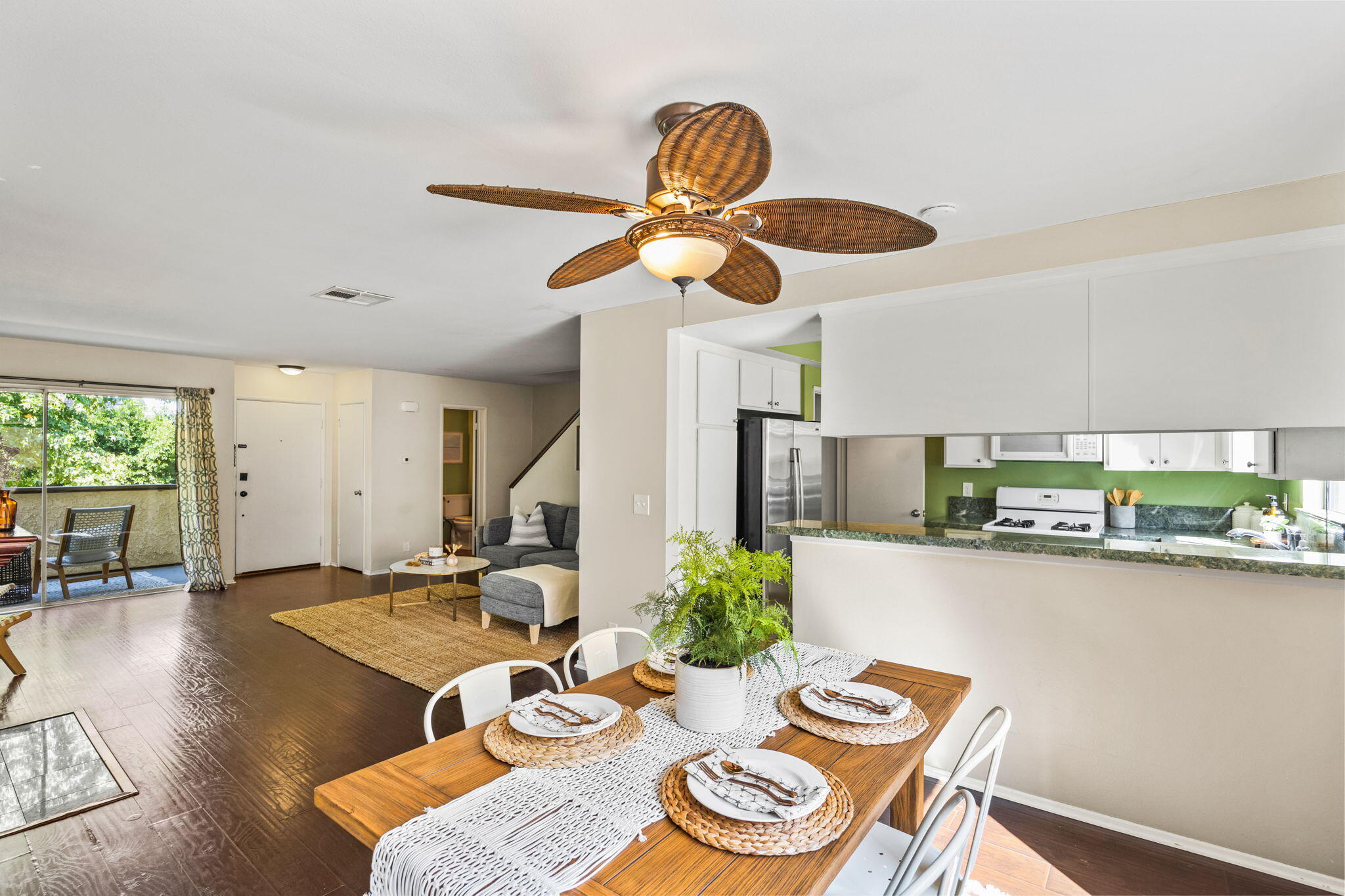 689 County Square Dr Unit: 31