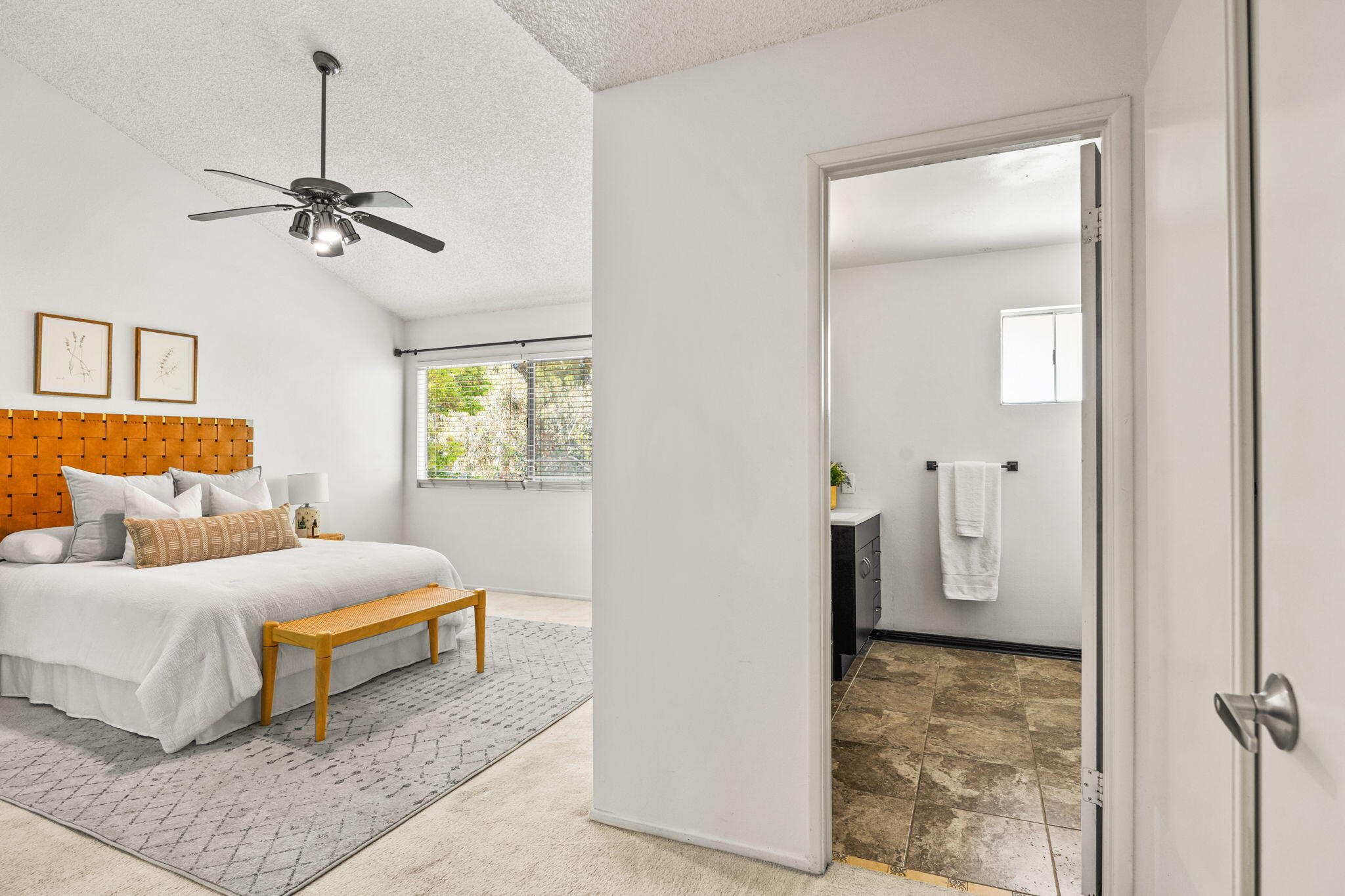 689 County Square Dr Unit: 31