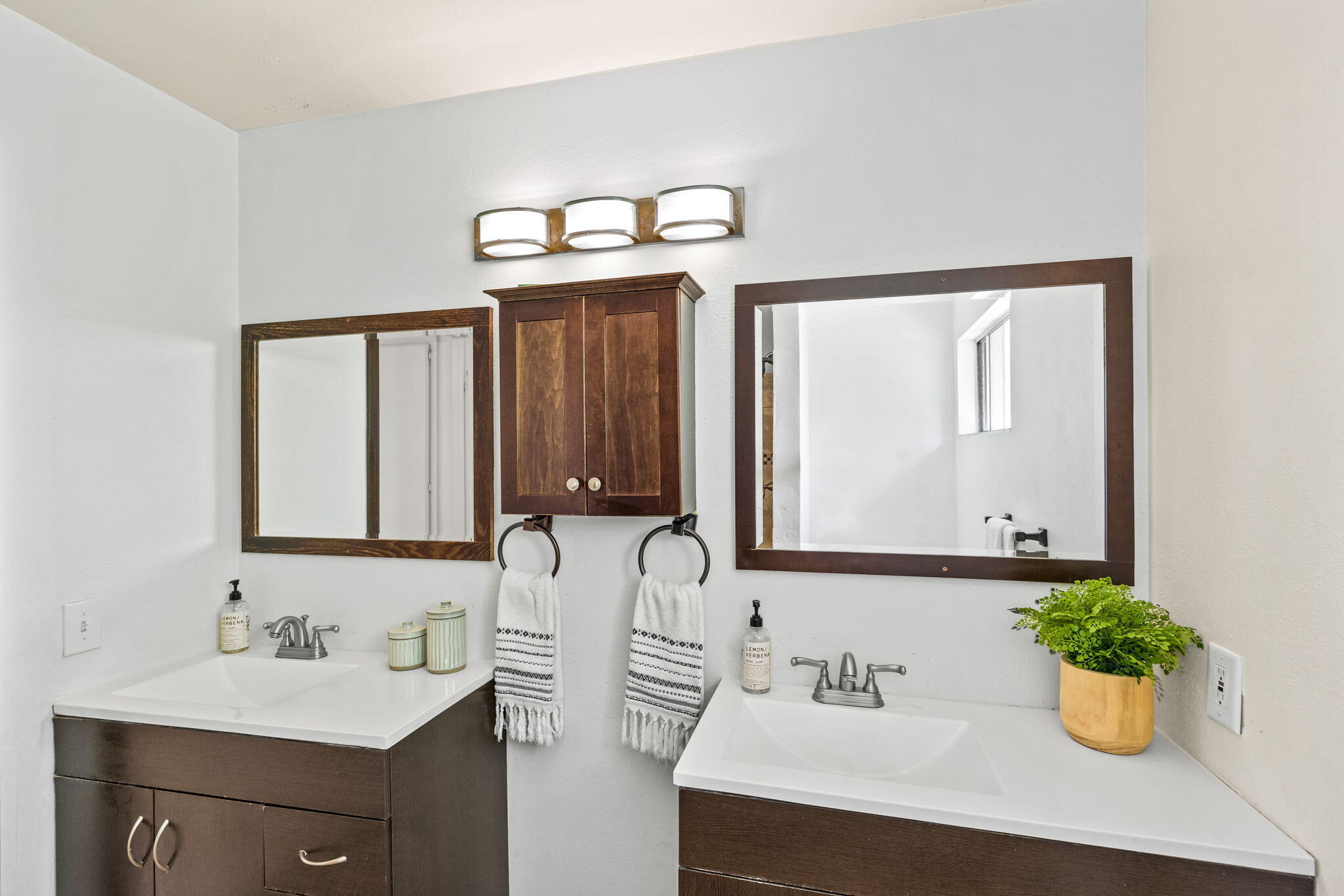 689 County Square Dr Unit: 31