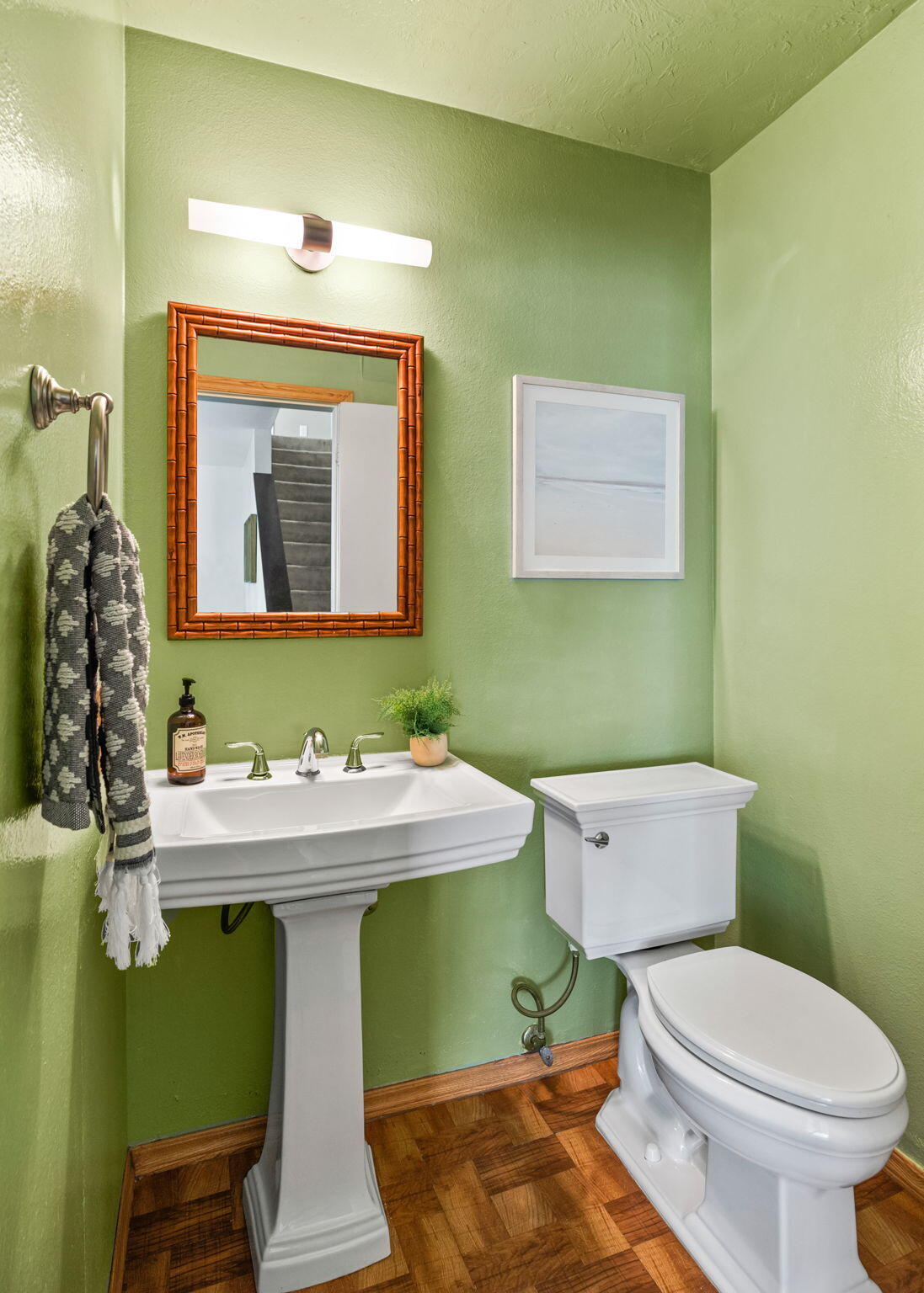 689 County Square Dr Unit: 31