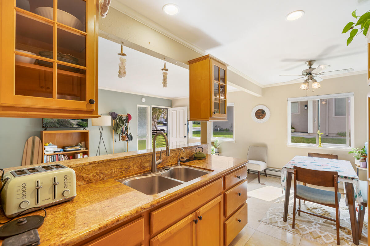 5915 Birch St Unit: 3