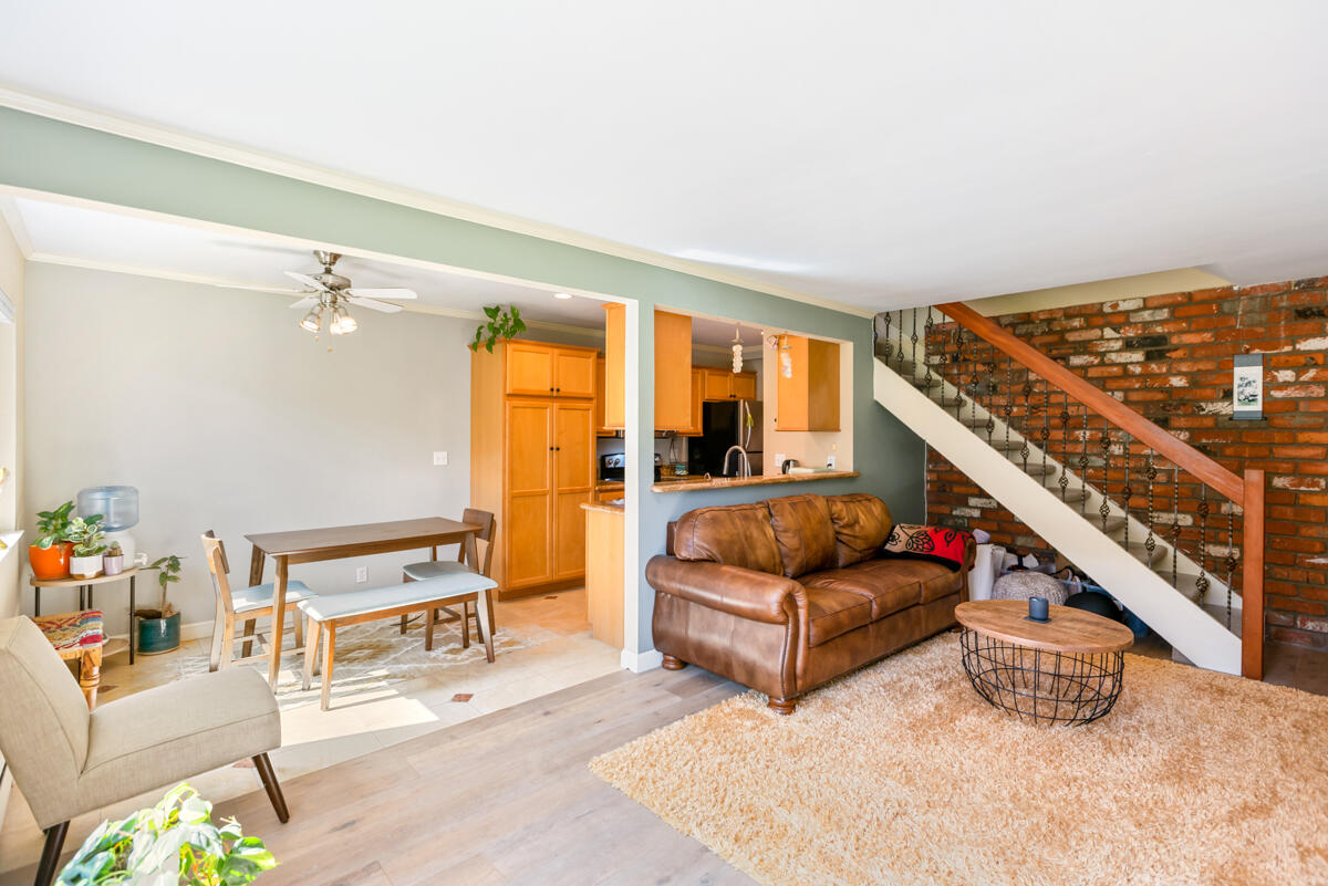 5915 Birch St Unit: 3
