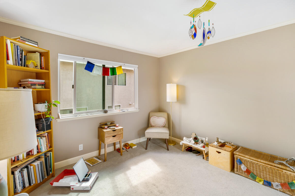 5915 Birch St Unit: 3