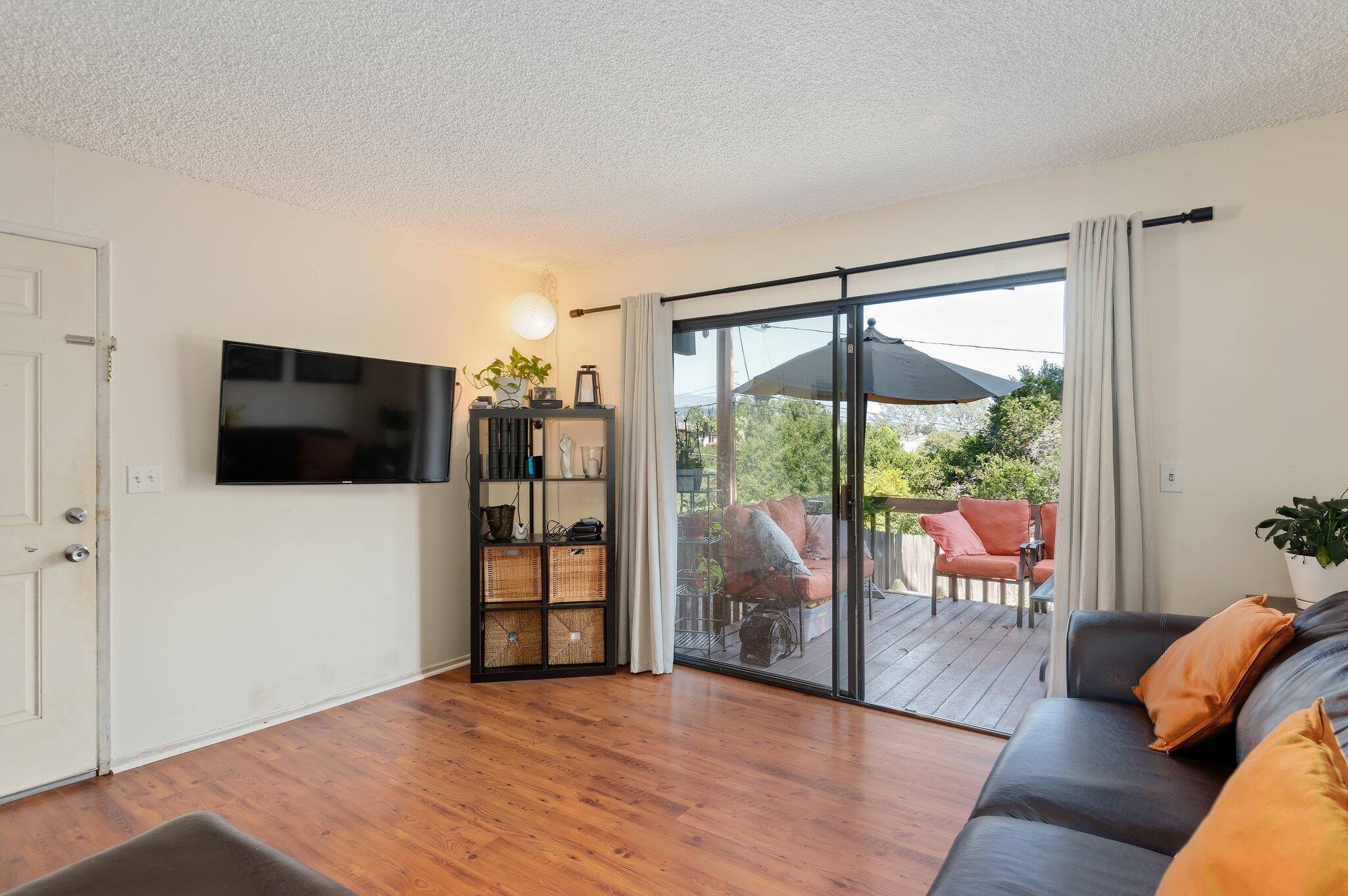 35 Romaine Dr