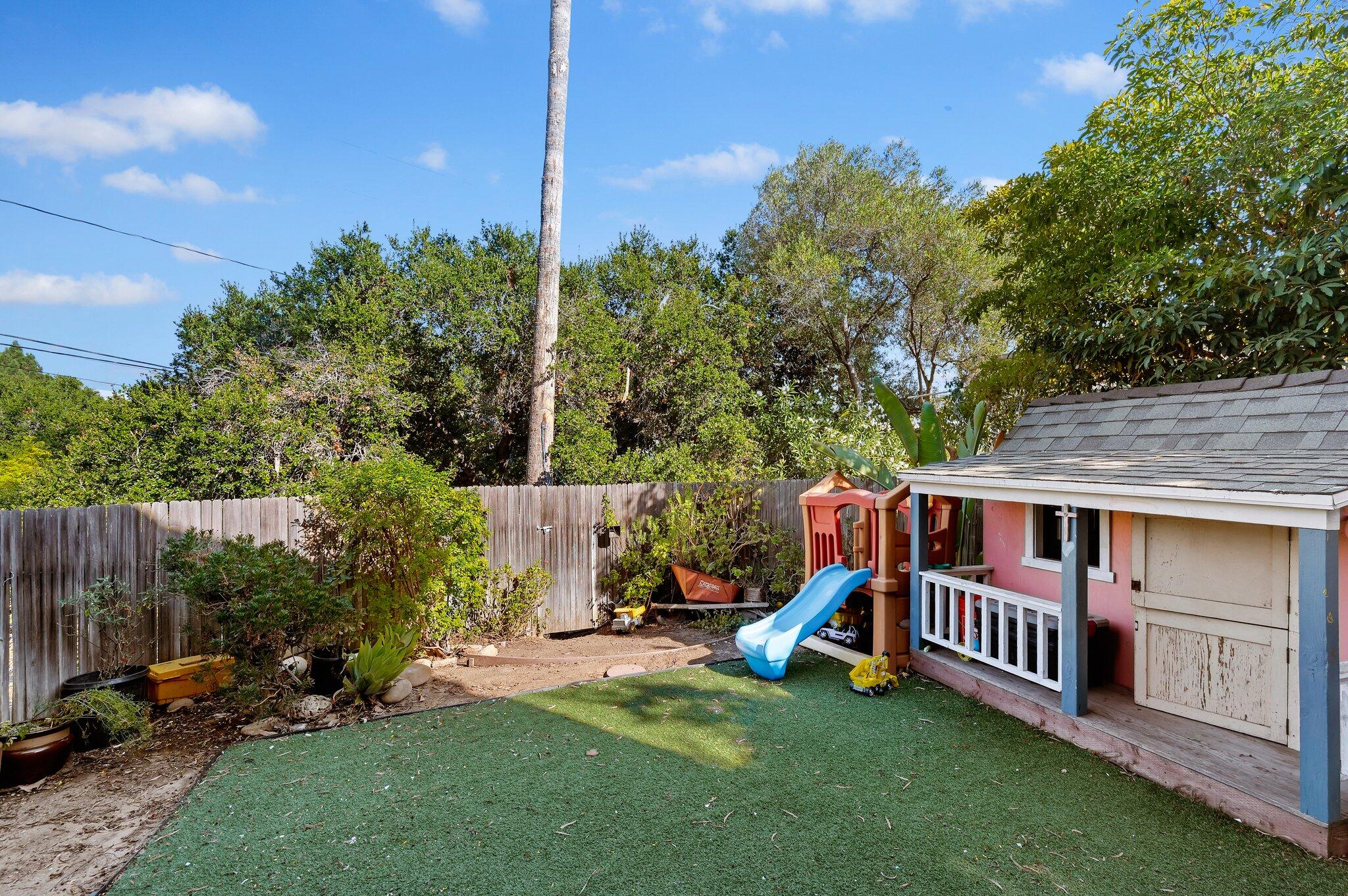 35 Romaine Dr