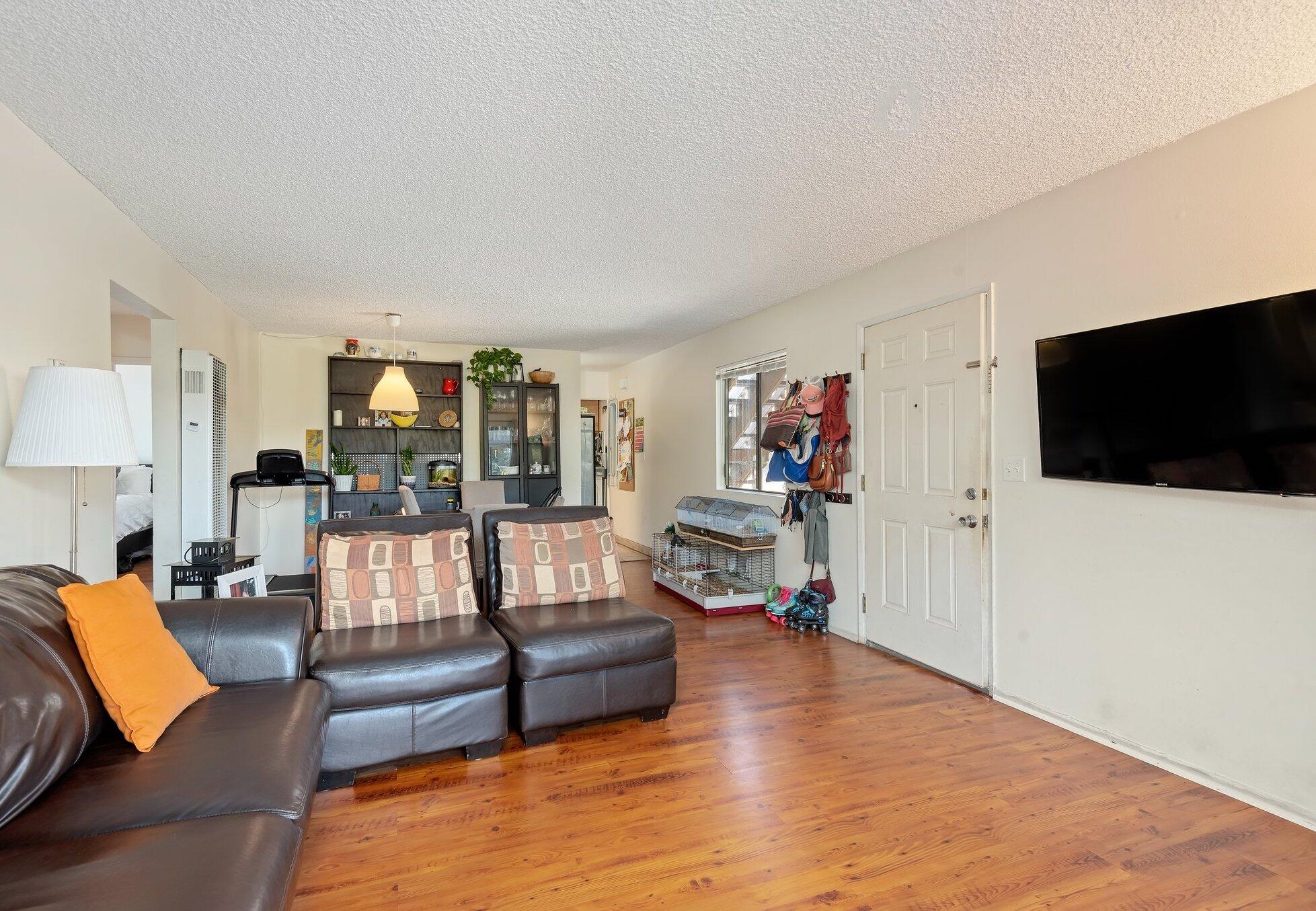 35 Romaine Dr
