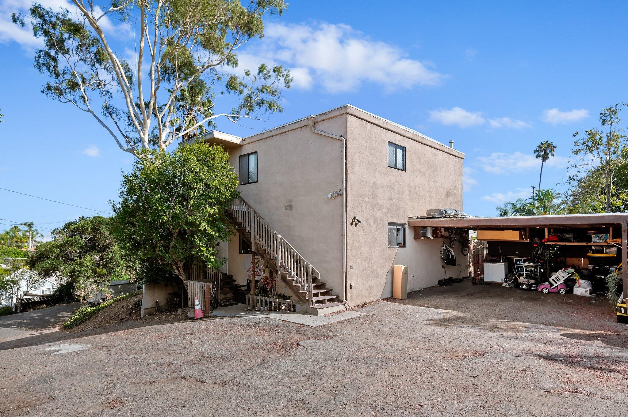 35 Romaine Dr