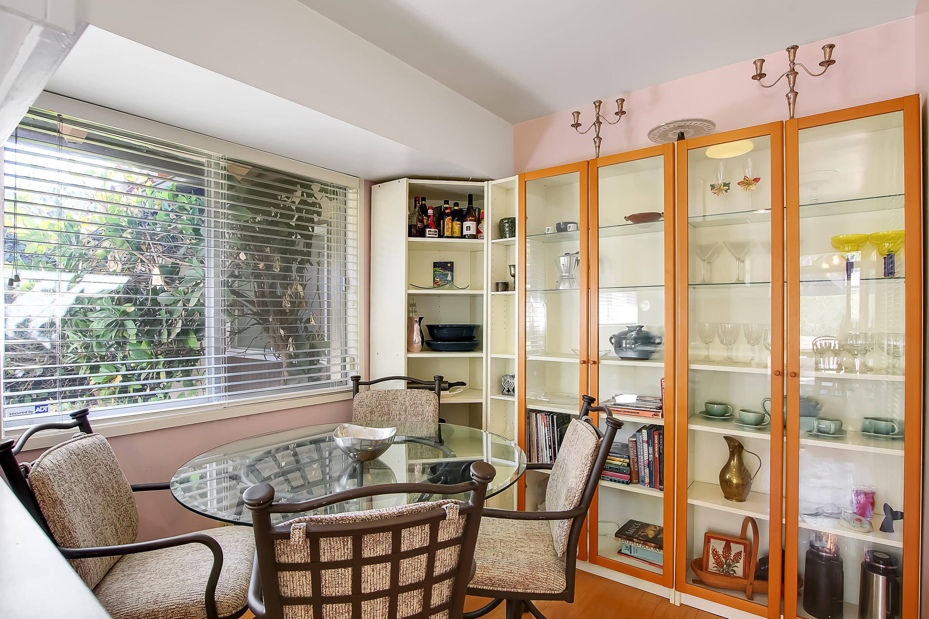 2726 Miradero Dr