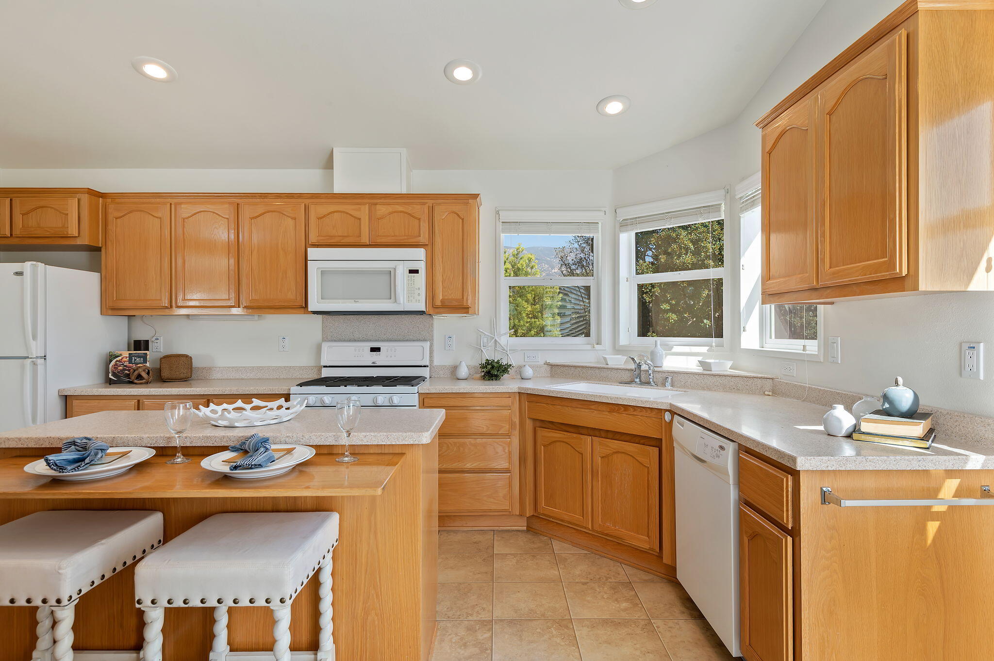 333 Old Mill Rd Unit: 200