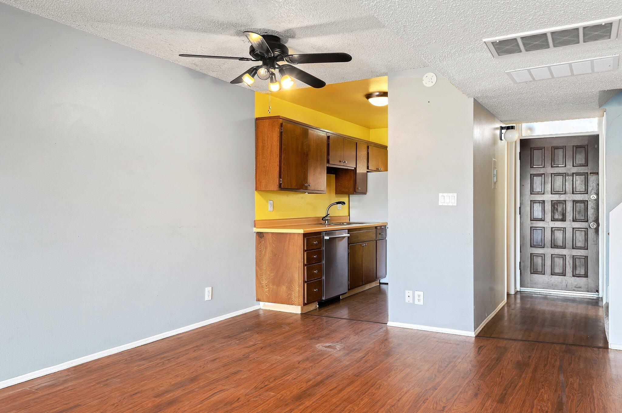 1078 Miramonte Drive Unit: 3