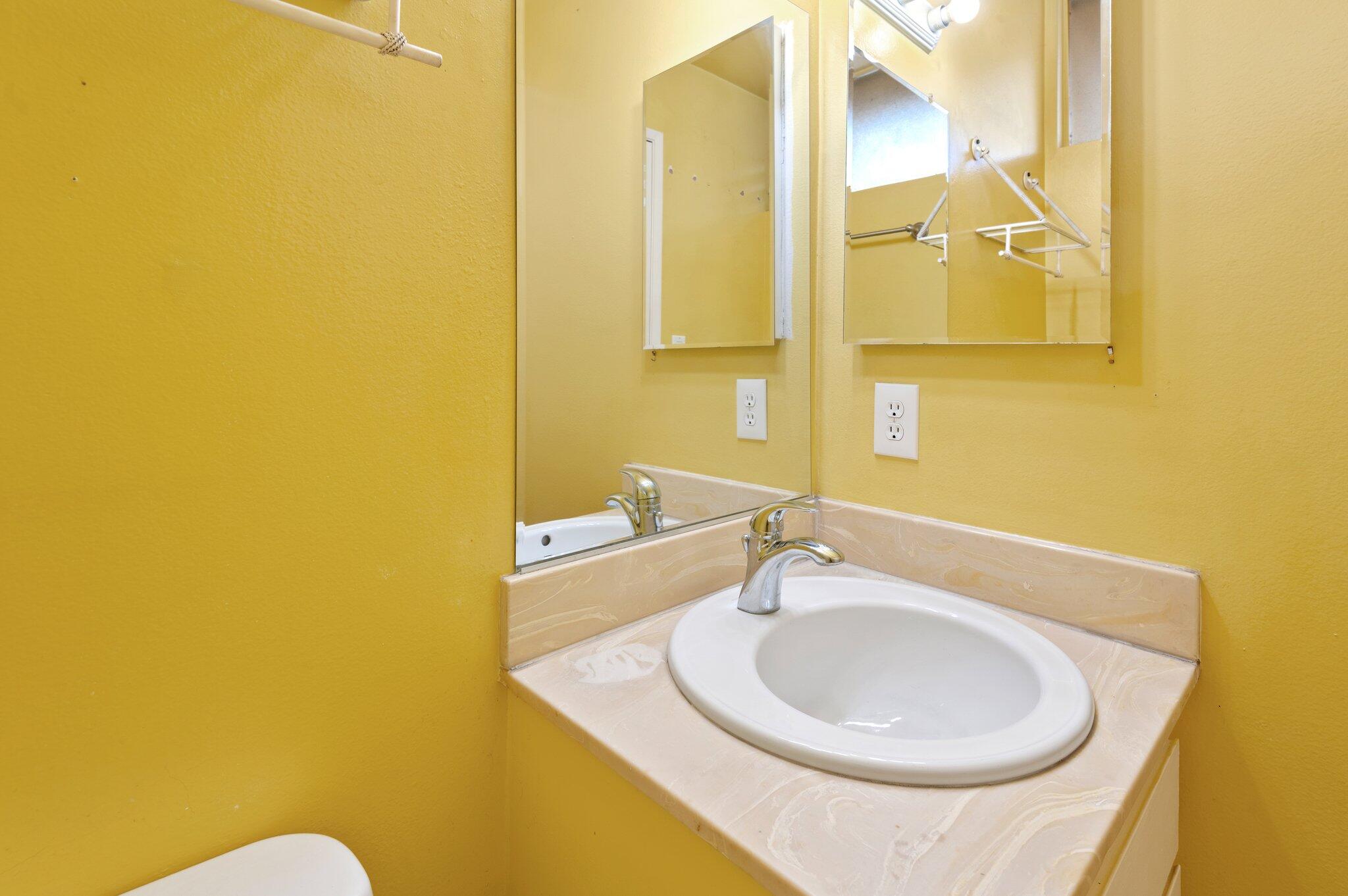 1078 Miramonte Drive Unit: 3