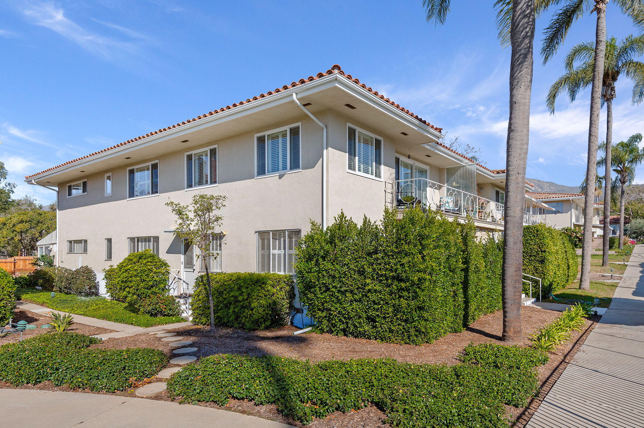 2641 State St Unit: 4