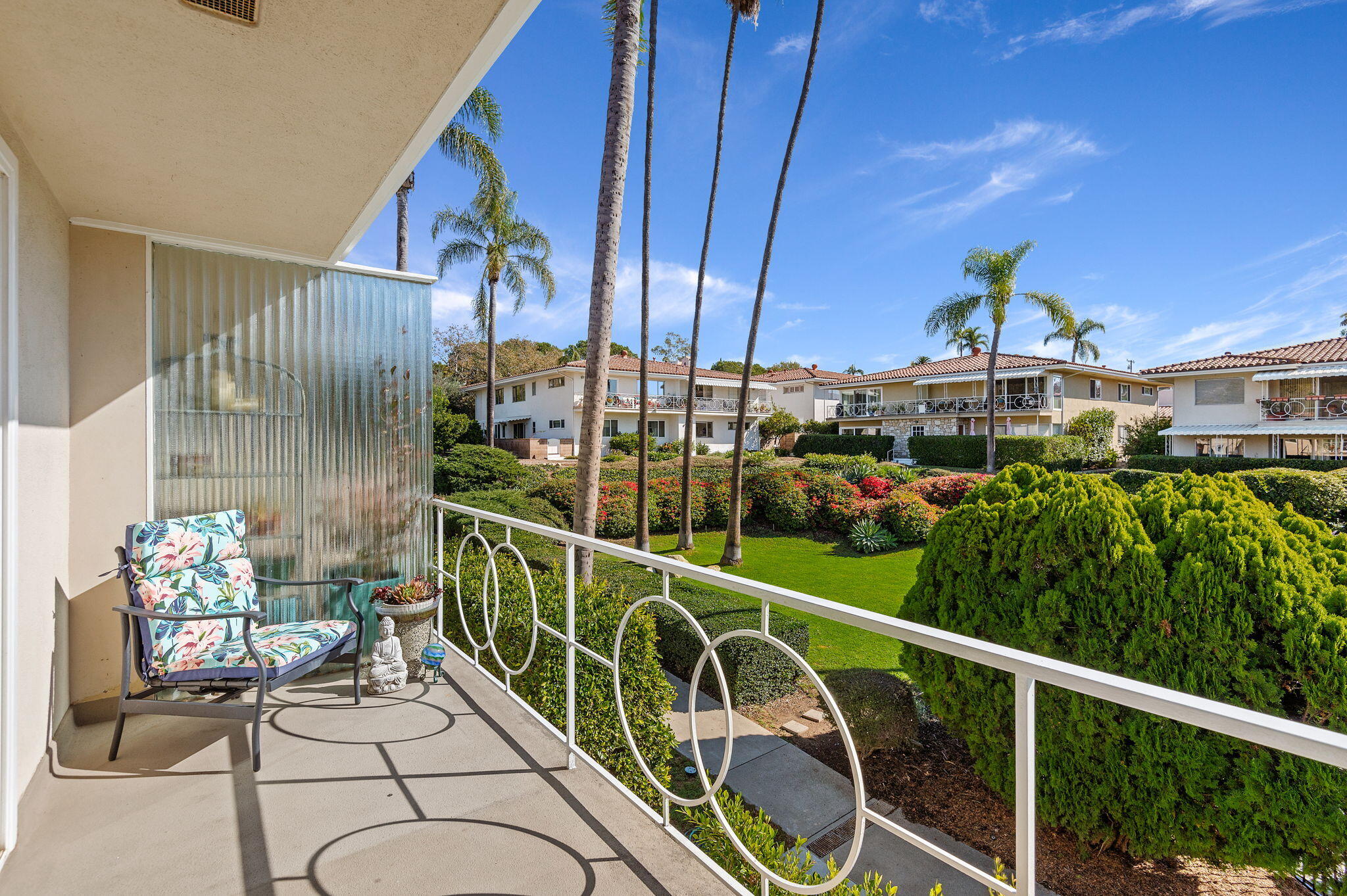 2641 State St Unit: 4