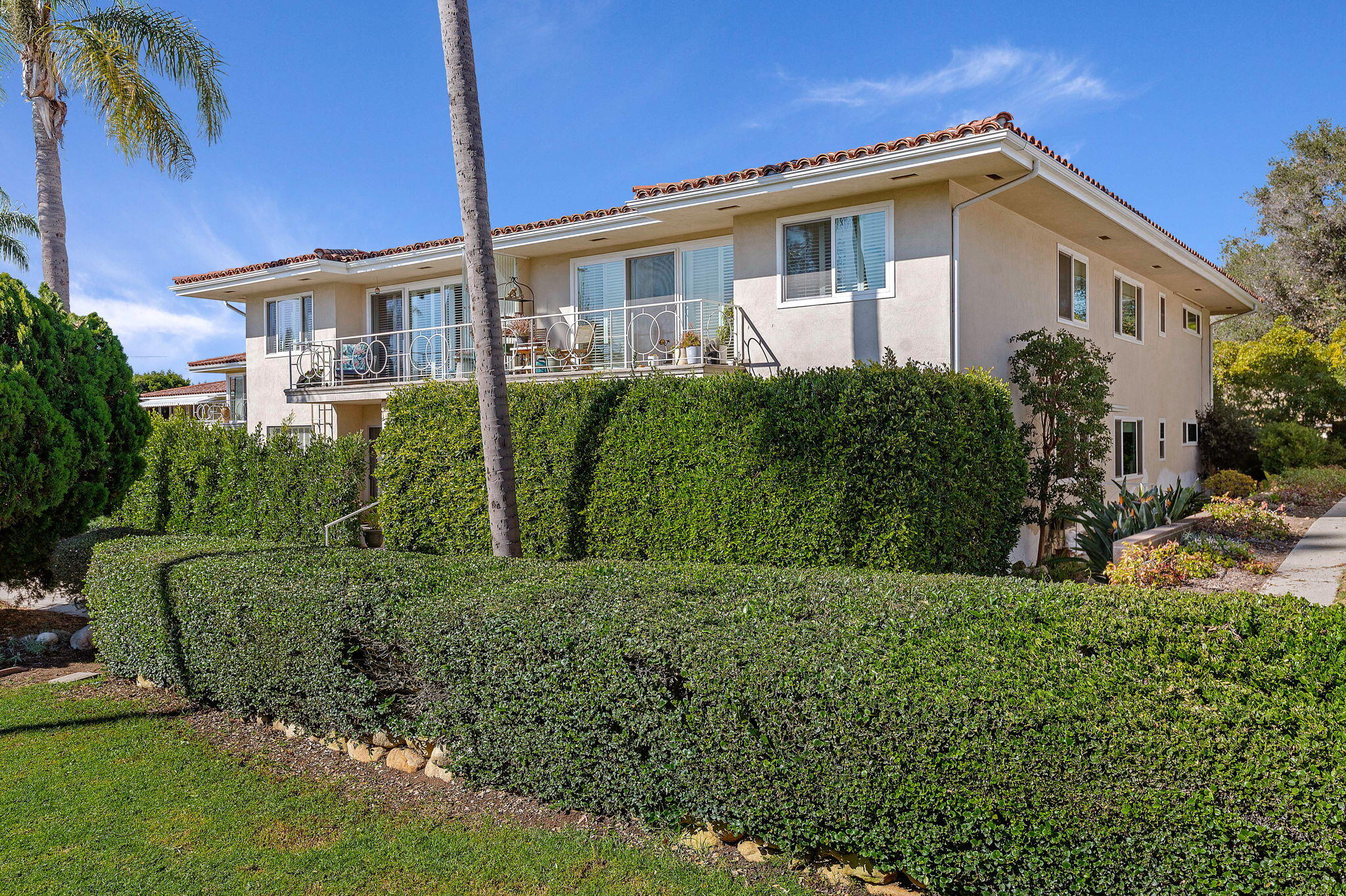 2641 State St Unit: 4