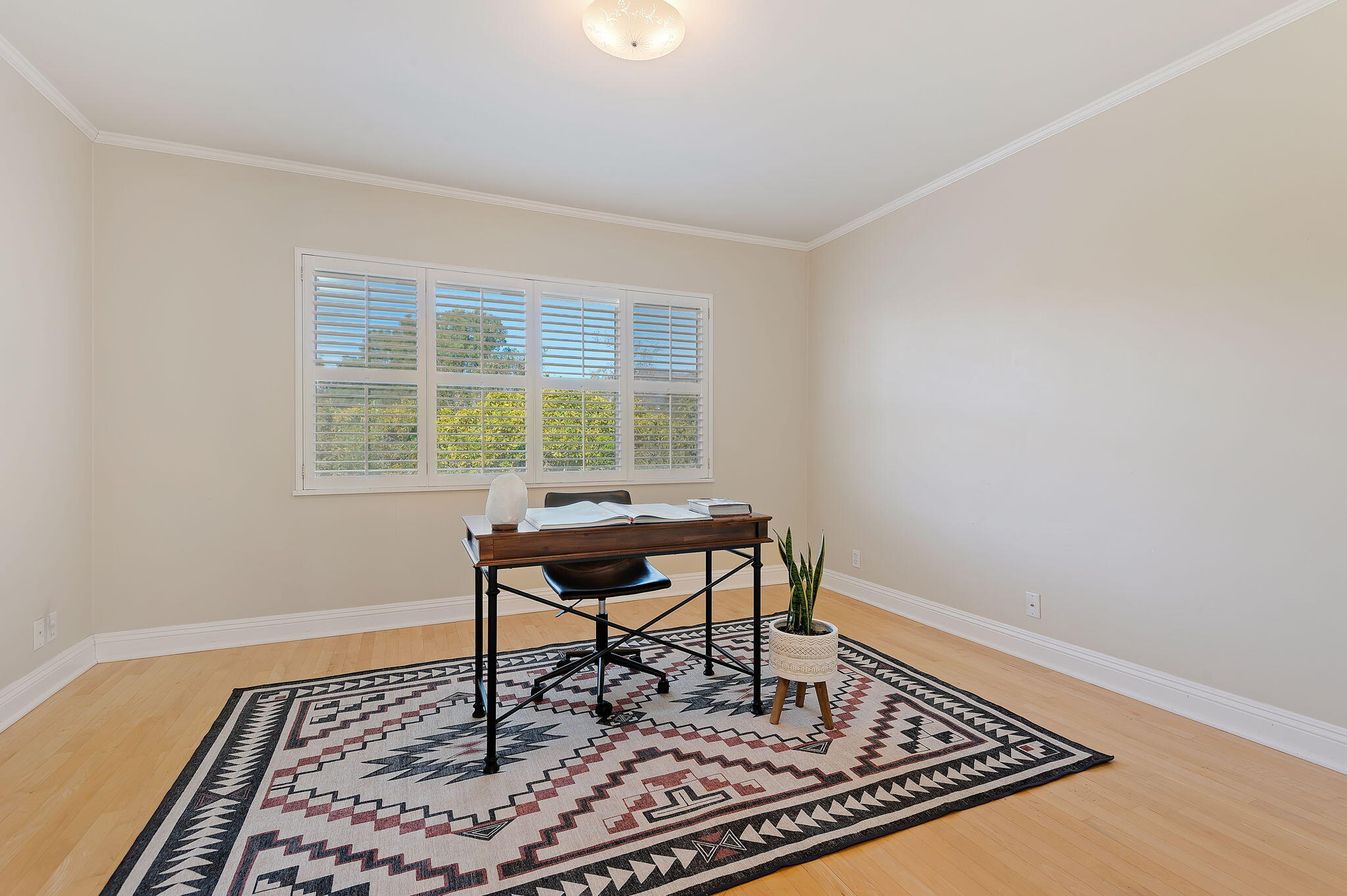 2641 State St Unit: 4