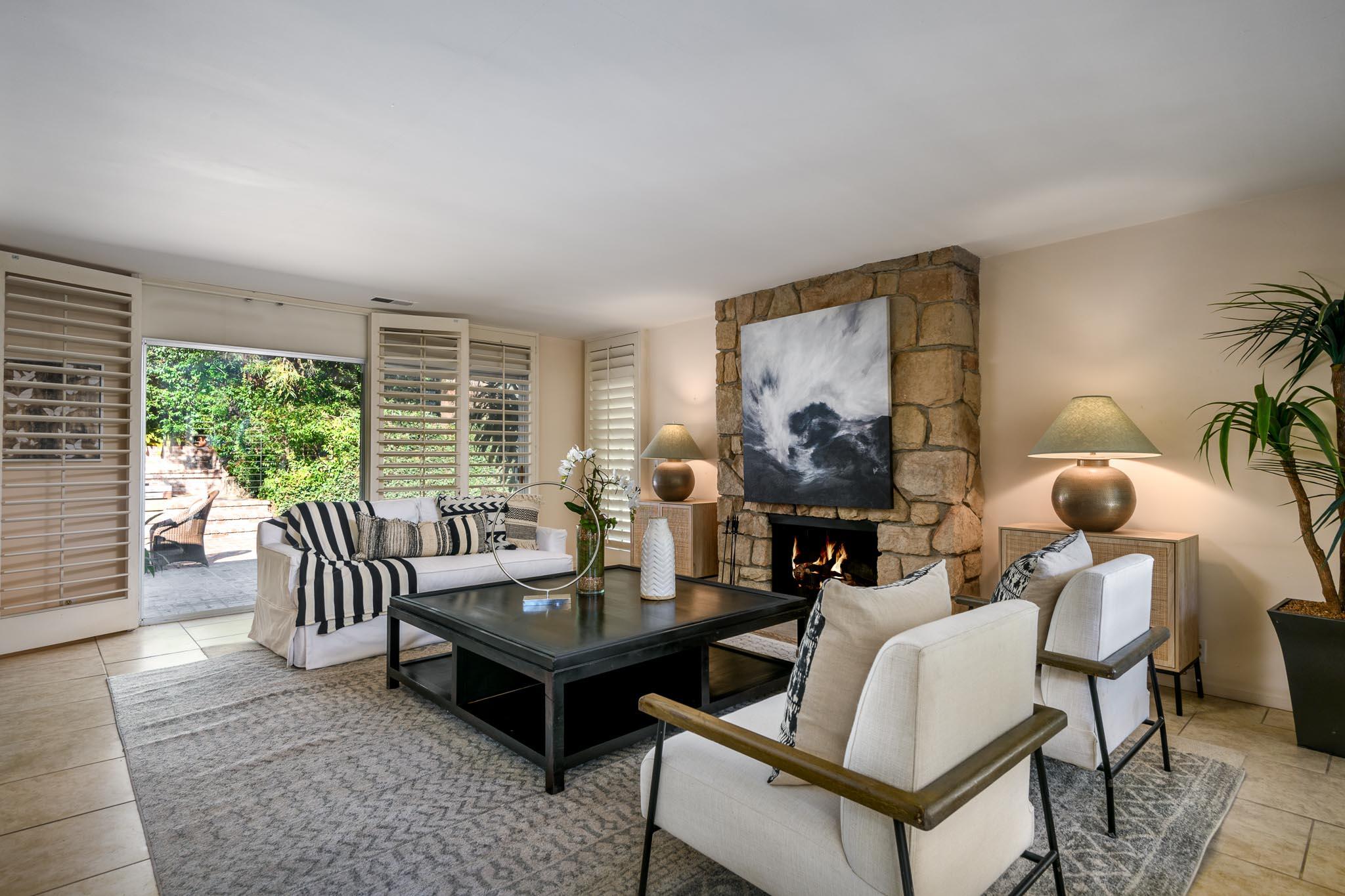 905 Camino Viejo Rd