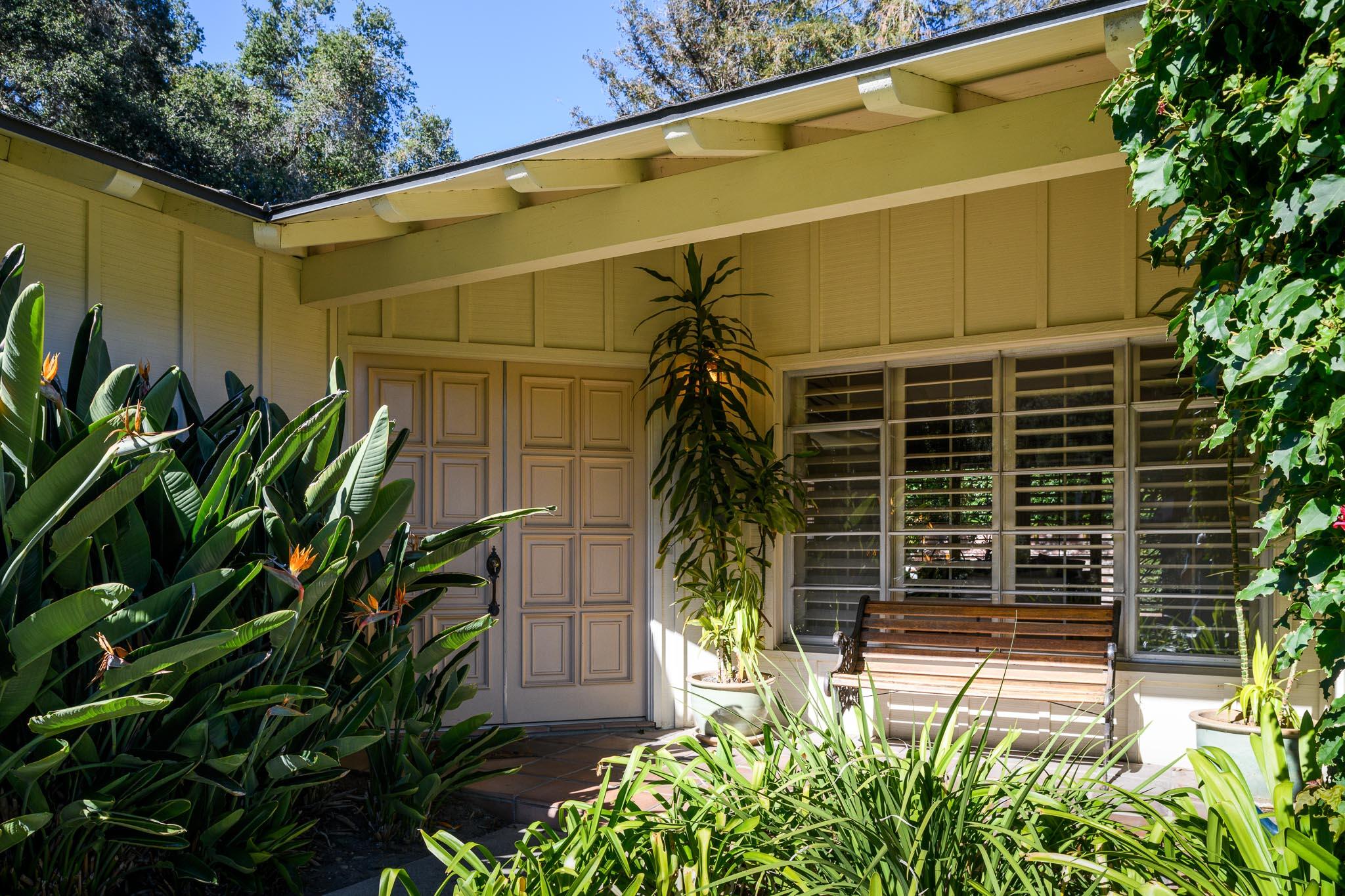 905 Camino Viejo Rd