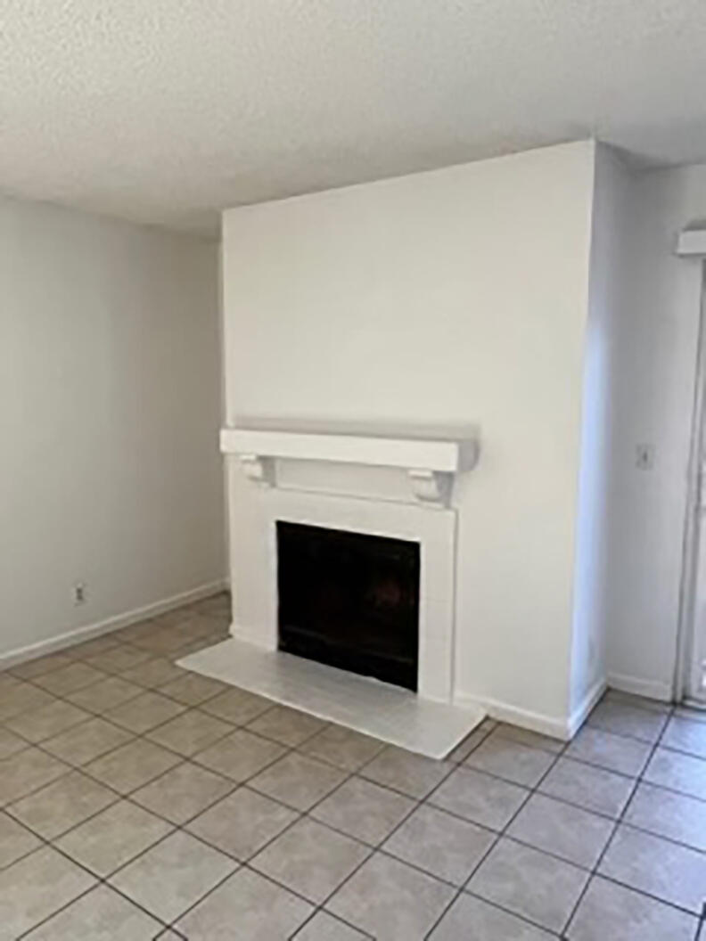 1407 San Pascual St Unit: D